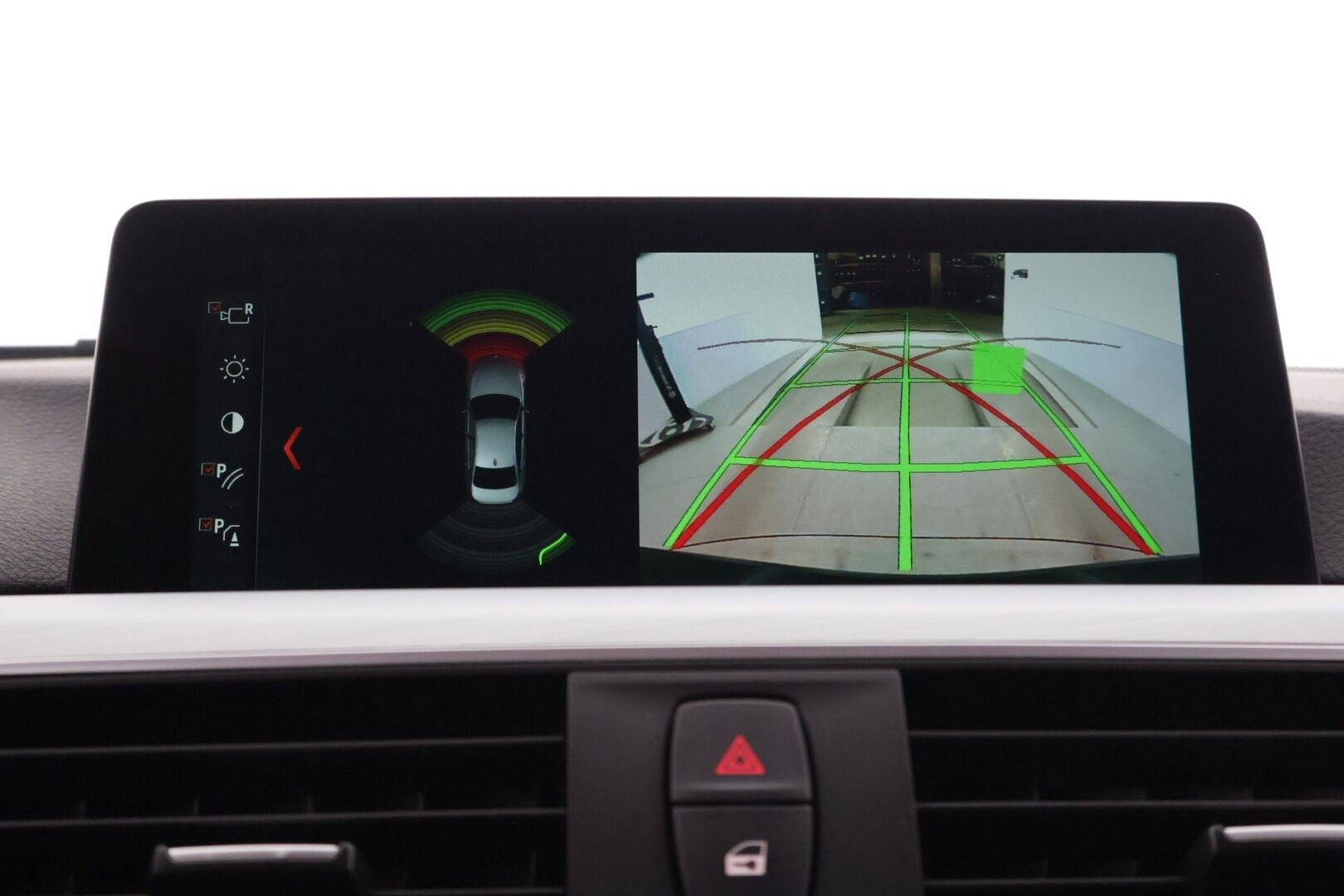 BMW 330 2016 e F30 Sedan A - ** Vakkari / HUD / H&K / Nahat / Blis / 270-kamera **