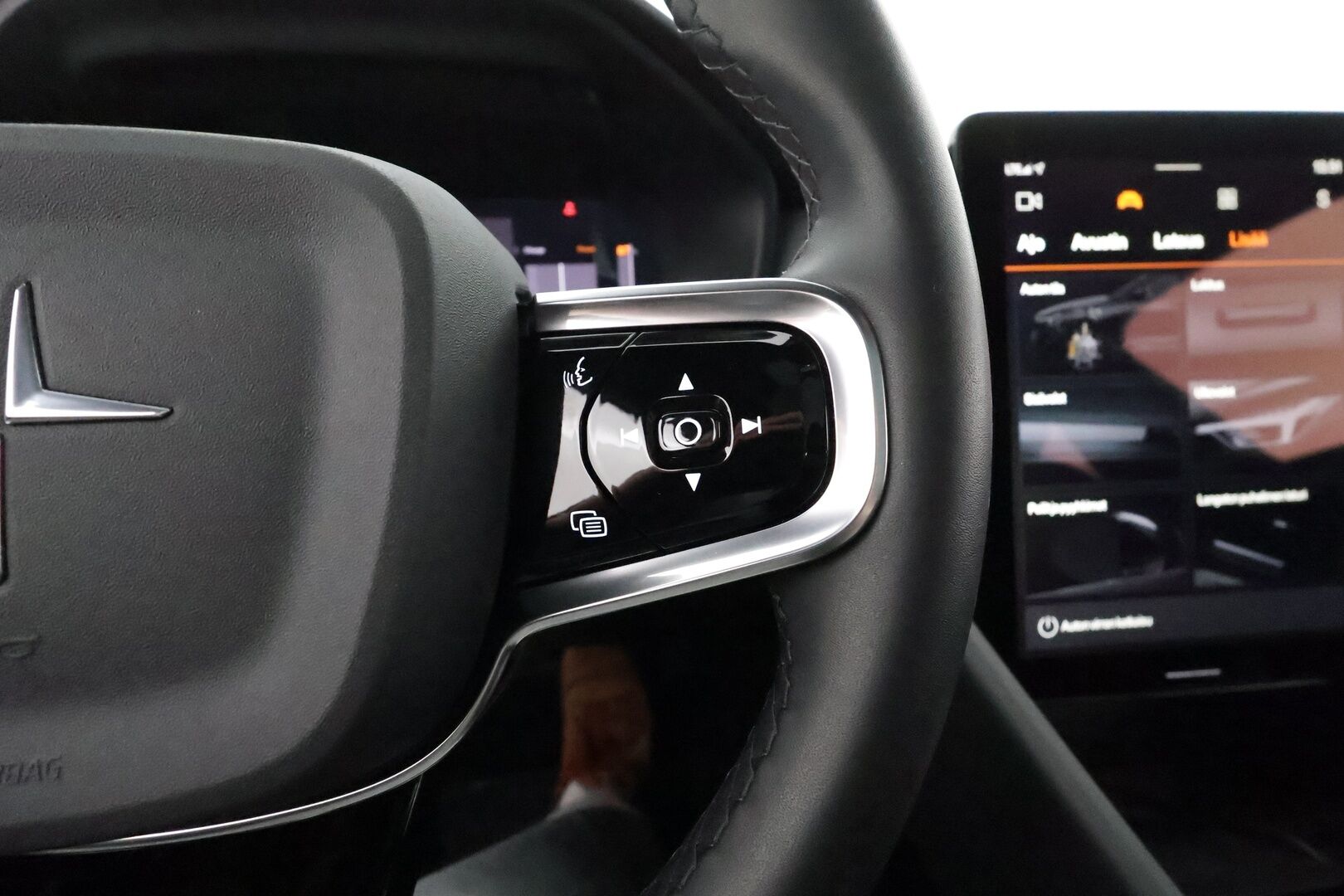 Polestar 2 2021 Launch Edition **1.Om Suomi-auto / 360° Kamera / Lasikatto / Koukku / Adapt.Vakkari / Sporttipenkki Muistilla** - 3,99 % KORKOTARJOUS TÄHÄN AUTOON - Akku kuntotarkastettu / Pixel-LED / Harman/Kardon / Kaistavahti / Google Maps / KeylessGO 2x Renkaat