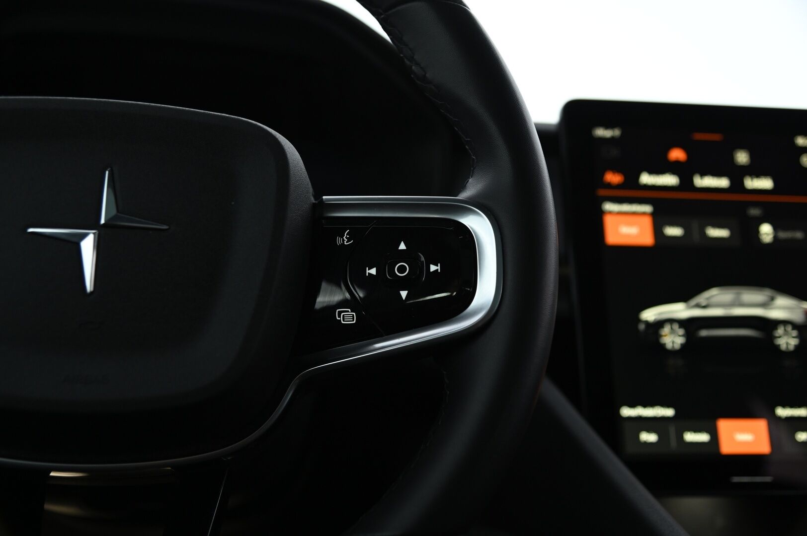 Polestar 2 2021 Long Range Dual Motor, 350kW, 78kWh *Muistipenkit / H&K / VOC / Pilot assist / 360° Kamera / Pixel LED / KeylessGo - 3,99 % KORKOTARJOUS TÄHÄN AUTOON - Suomi-auto! Täyteen varusteltu ja tehokkaampi malli! Helmiäisvalkoinen!
