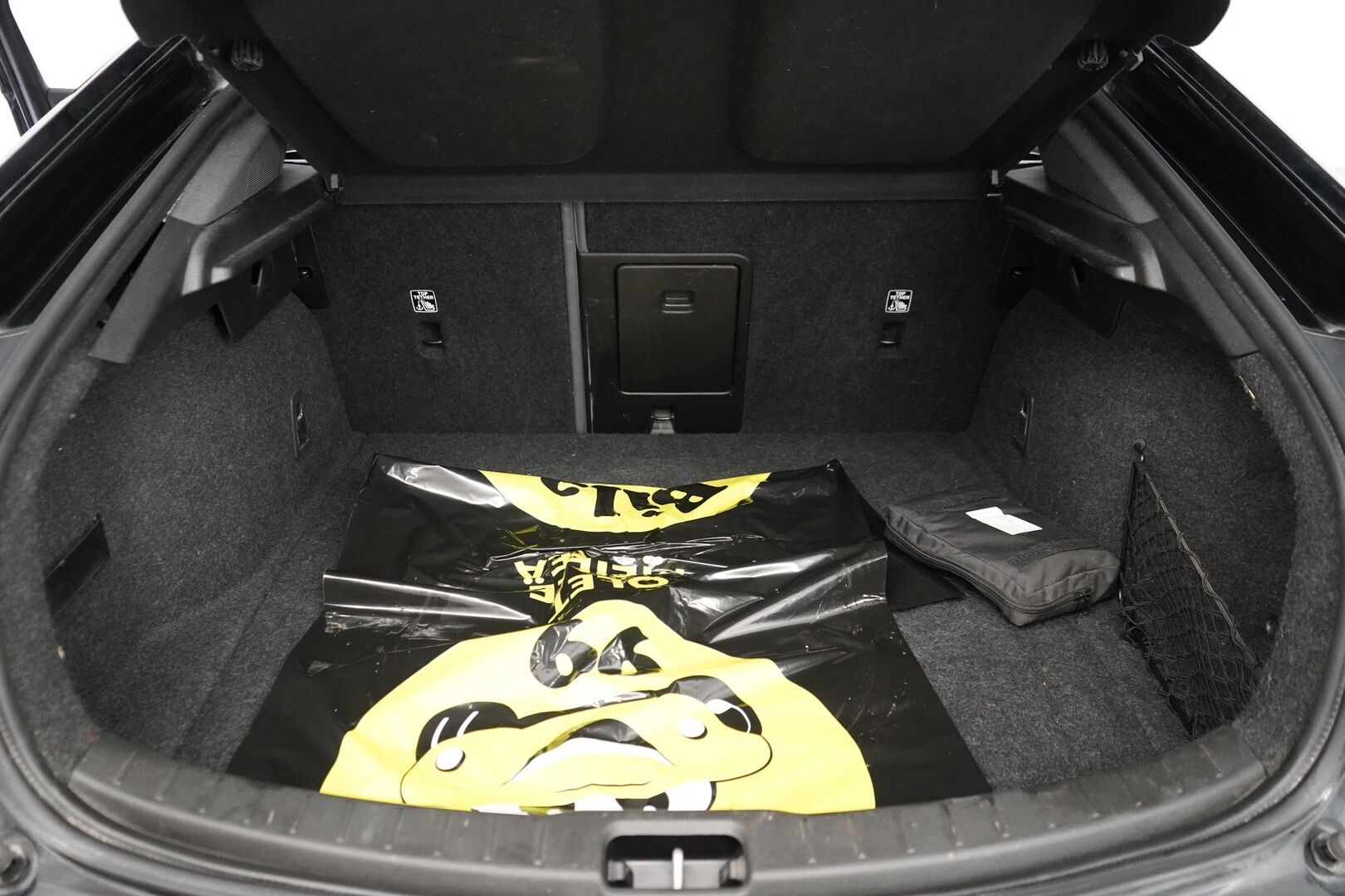 Polestar 2 2021 Long Range Dual Motor, 300kW, 78kWh *Koukku / ACC / H&K / Lasikatto / Muistipenkki* - Suomi-auto / SOH 89.6% / Kahdet renkaat OEM vantein / Säntillinen huoltohistoria