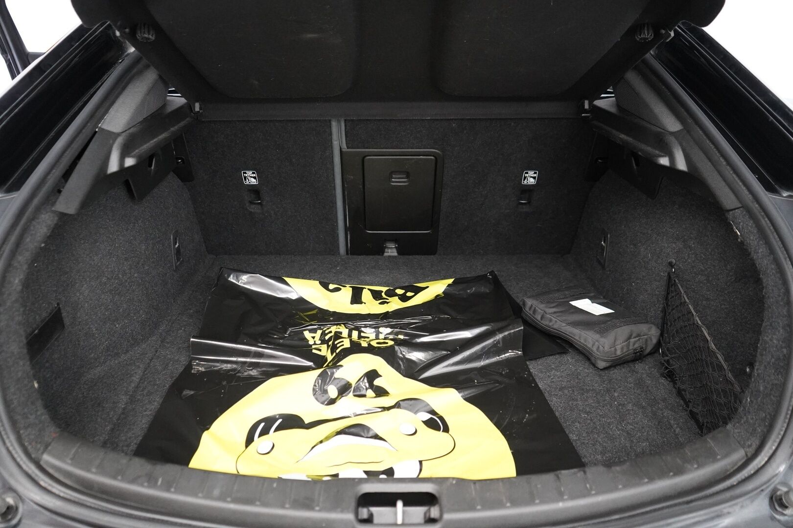 Polestar 2 2021 Long Range Dual Motor, 300kW, 78kWh *Koukku / ACC / H&K / Lasikatto / Muistipenkki* - Suomi-auto / SOH 89.6% / Kahdet renkaat OEM vantein / Säntillinen huoltohistoria - HULLUT AVAJAISHULINAT KORKOTARJOUS 3,29 %