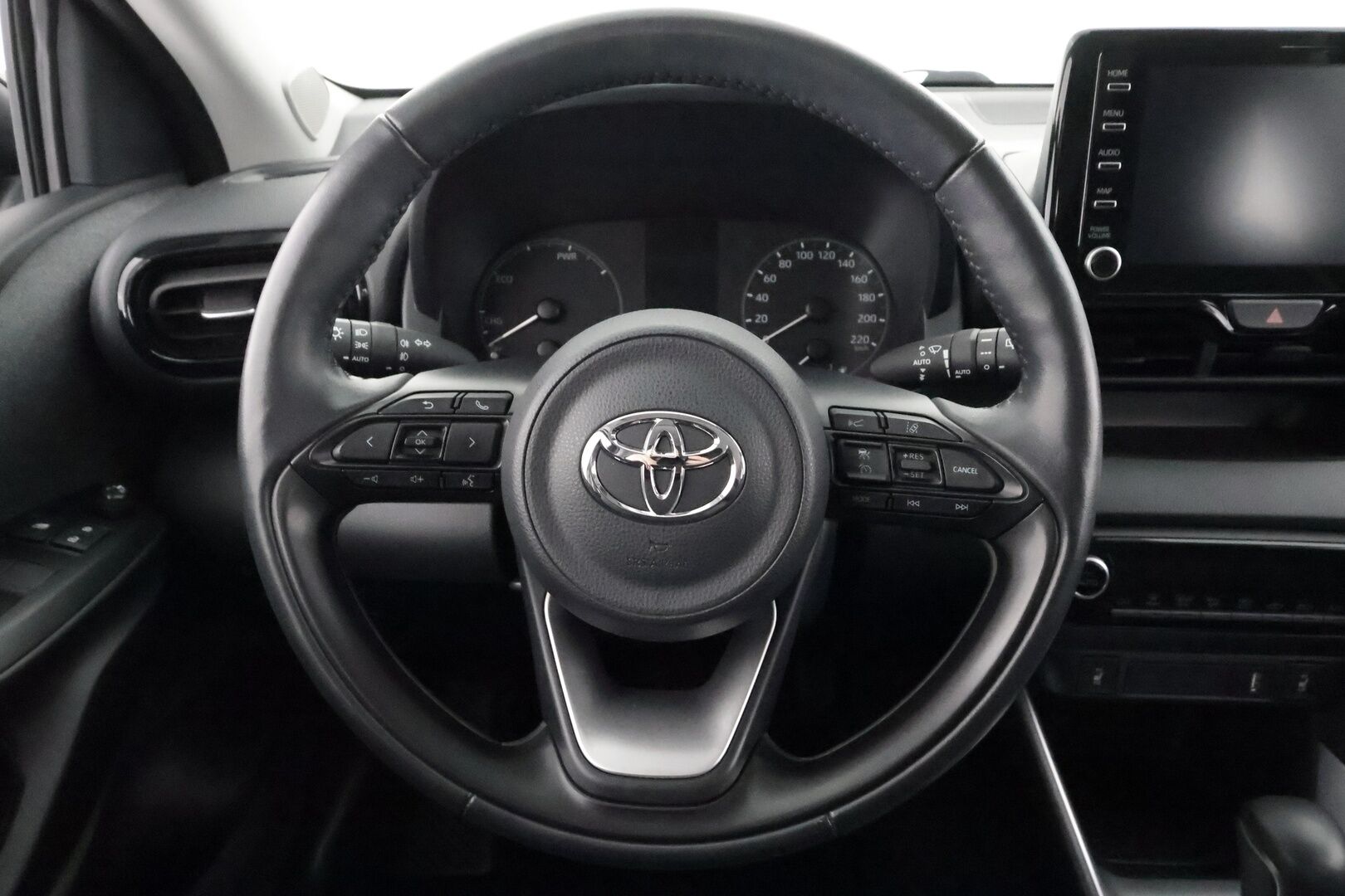 Toyota Yaris 2021 1,5 Hybrid Active - | ACC | Lohko | LED | P.Kamera | Ratinlämmitys | Navi | Apple&Android | Suomi-auto | Kahdet Renkaat | Merkkihuollettu |