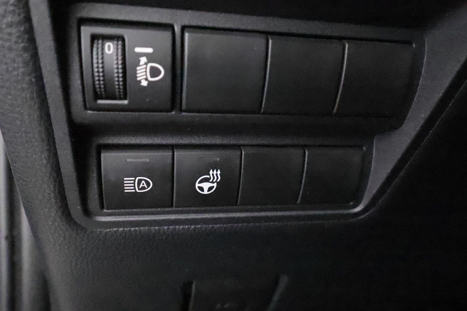 Toyota Yaris 2021 1,5 Hybrid Active - | ACC | Lohko | LED | P.Kamera | Ratinlämmitys | Navi | Apple&Android | Suomi-auto | Kahdet Renkaat | Merkkihuollettu |