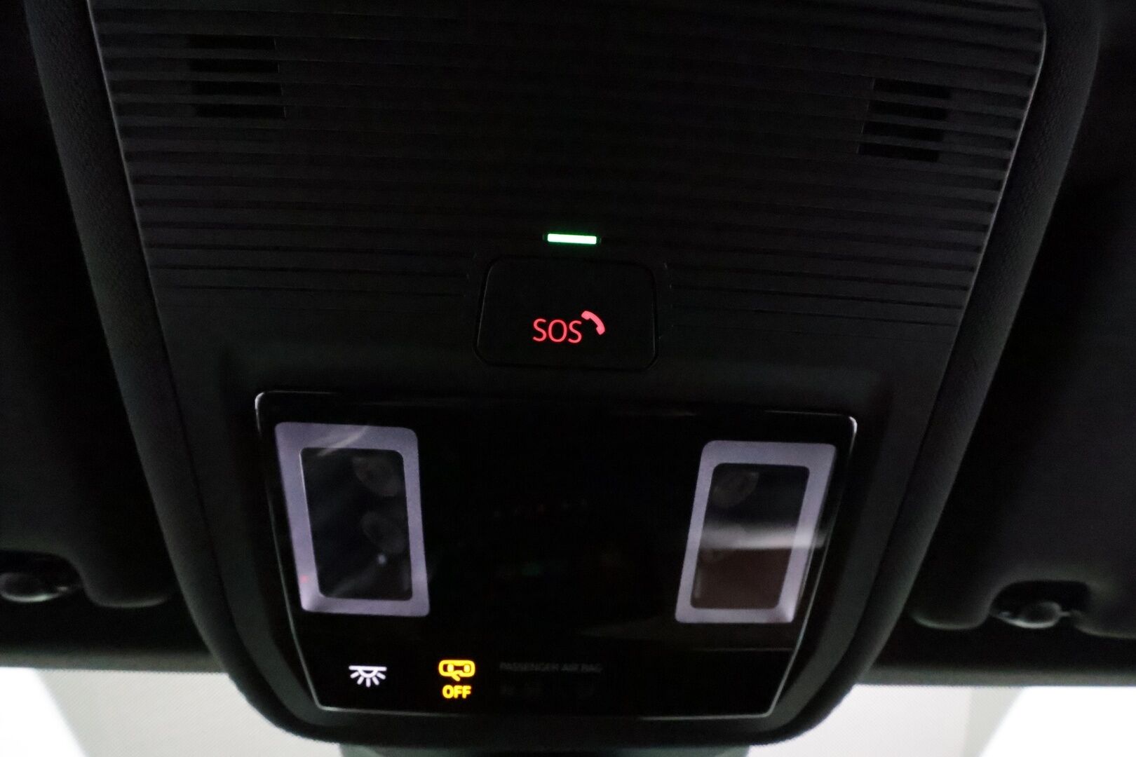 Volkswagen ID.4 2021 Pro Performance Tech 150 kW **ILP / ACC / Matrix-LED / P.kamera / Hierovat Sporttipenkit Muistilla /  Navi / Keyless** - 3,99 % KORKOTARJOUS TÄHÄN AUTOON 21.9. ASTI! - 1.om Suomi-auto / 2x Latauskaapelit / Kahdet Renkaat / Merkkihuollettu!
