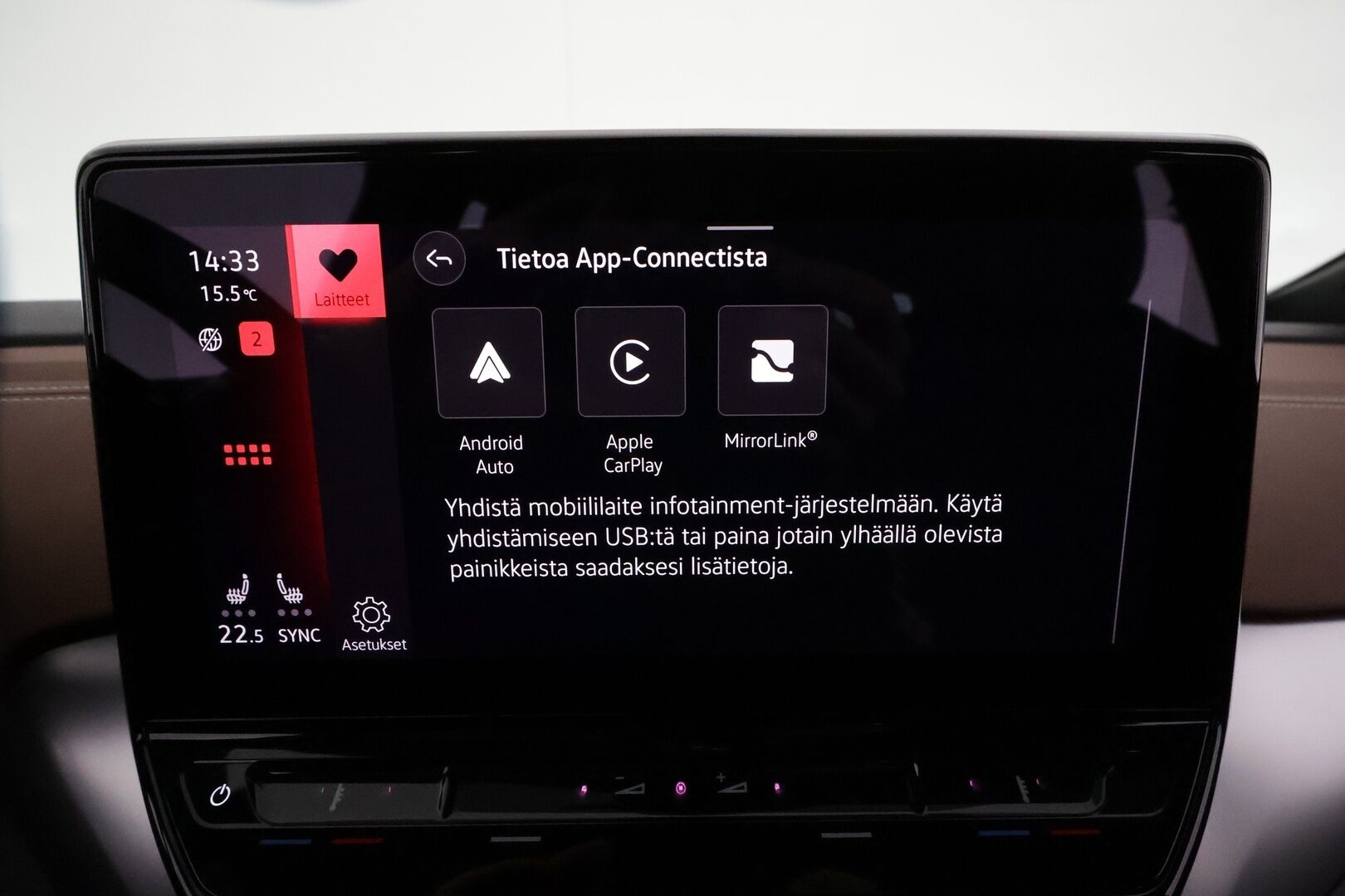 Volkswagen ID.4 2021 Pro Performance Tech 150 kW **ILP / ACC / Matrix-LED / P.kamera / Hierovat Sporttipenkit Muistilla /  Navi / Keyless** - 3,99 % KORKOTARJOUS TÄHÄN AUTOON 21.9. ASTI! - 1.om Suomi-auto / 2x Latauskaapelit / Kahdet Renkaat / Merkkihuollettu!
