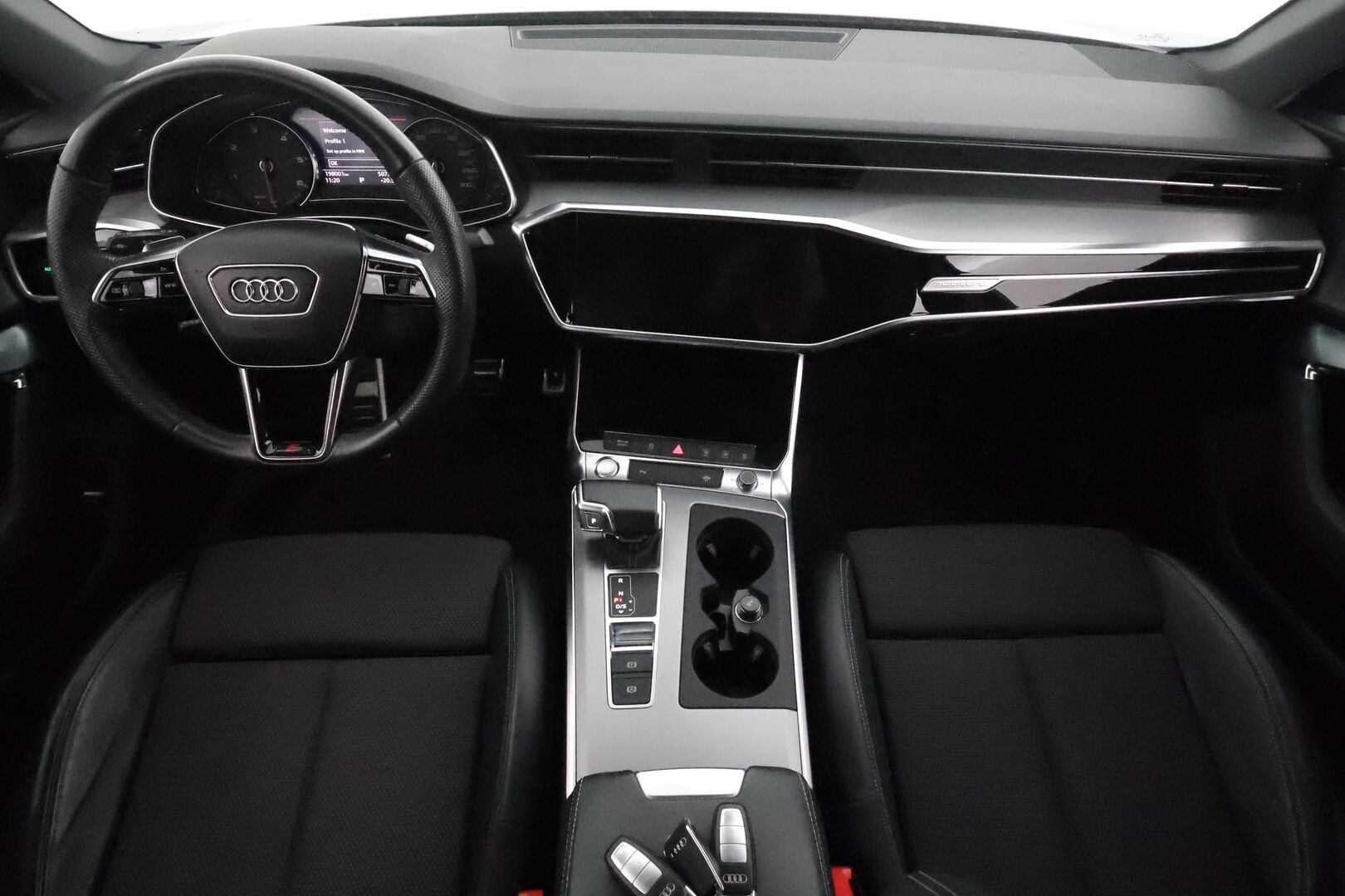 Audi A6 2019 Sedan S-line 40 TDI MHEV quattro S tronic **ACC / Webasto / Koukku / Puolinahat / LED / Navi** - Kahdet renkaat aluvanteilla