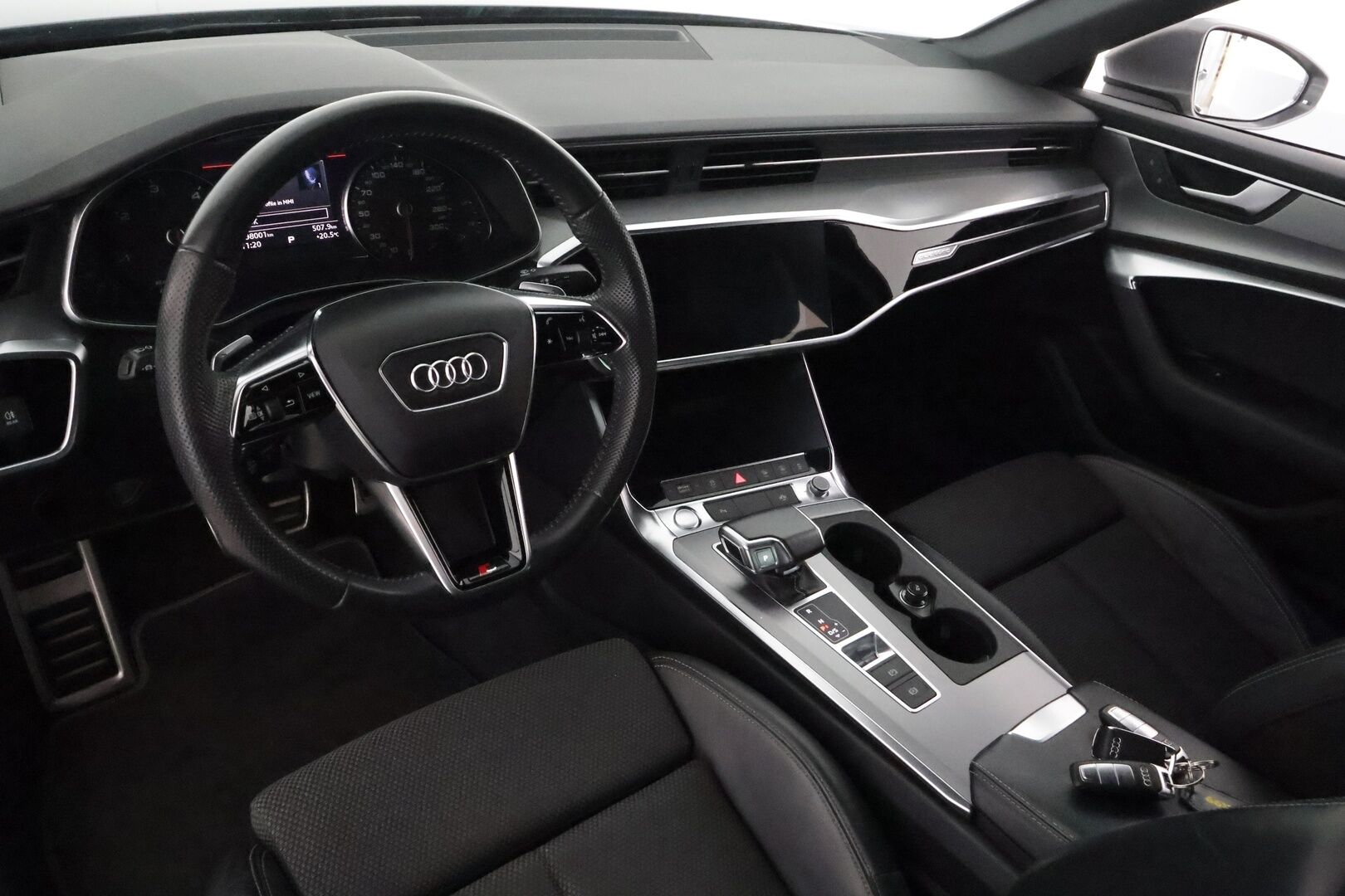 Audi A6 2019 Sedan S-line 40 TDI MHEV quattro S tronic **ACC / Webasto / Koukku / Puolinahat / LED / Navi** - Kahdet renkaat aluvanteilla