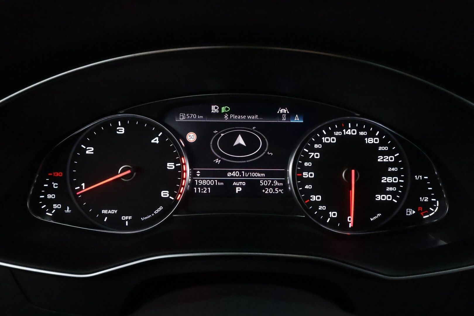 Audi A6 2019 Sedan S-line 40 TDI MHEV quattro S tronic **ACC / Webasto / Koukku / Puolinahat / LED / Navi** - Kahdet renkaat aluvanteilla