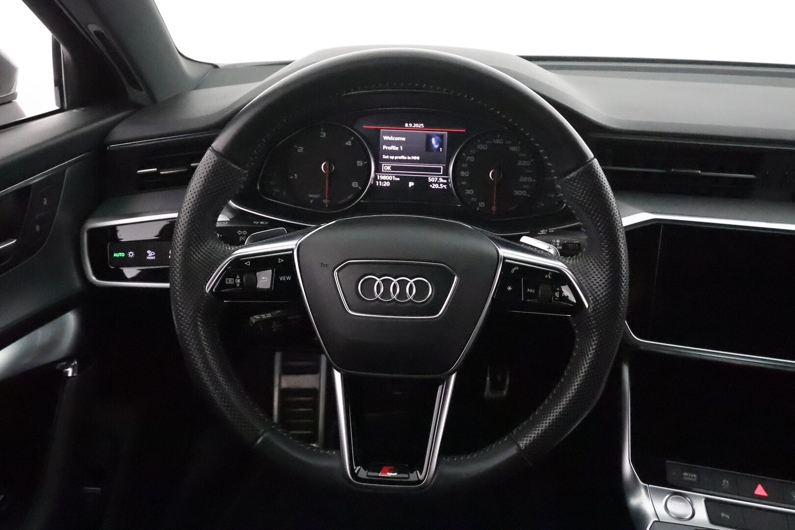 Audi A6 2019 Sedan S-line 40 TDI MHEV quattro S tronic **ACC / Webasto / Koukku / Puolinahat / LED / Navi** - Kahdet renkaat aluvanteilla