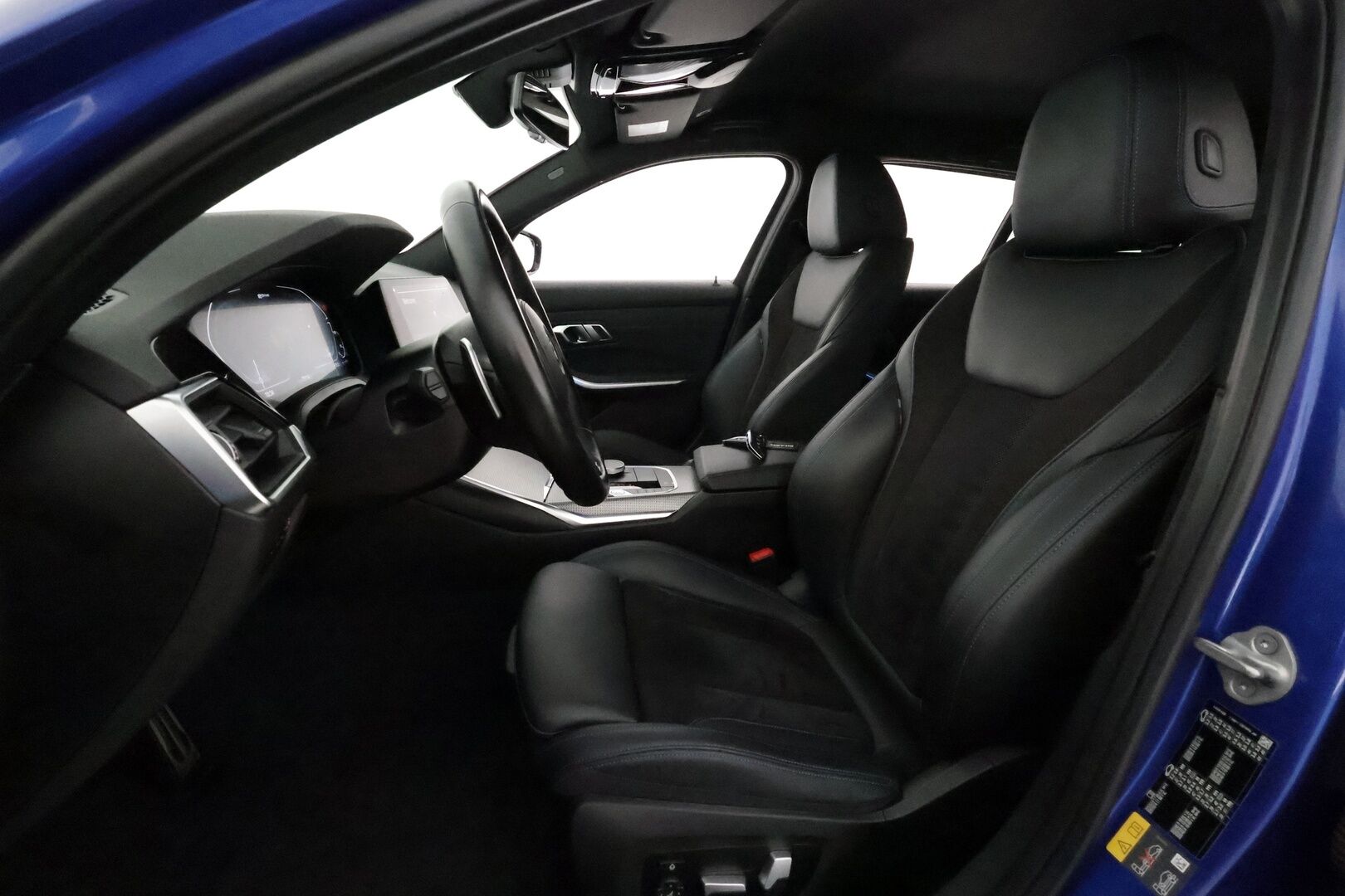 BMW 320 2022 G21 Touring 320e xDrive A Charged Edition M Sport / Muistipenkki / Digimittaristo / Navi / Vetokoukku / - Hifi / Tutkat / Live Cockpit Prof. / Comfort Access /