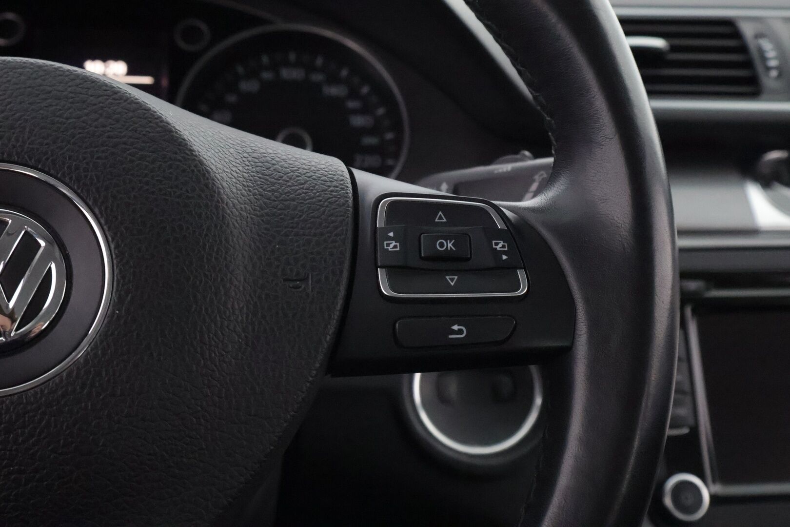 Volkswagen Passat 2013 Farmari (AC) 4ov 1390cm3 A *YritysOutlet - Myydään vain yrityksille*