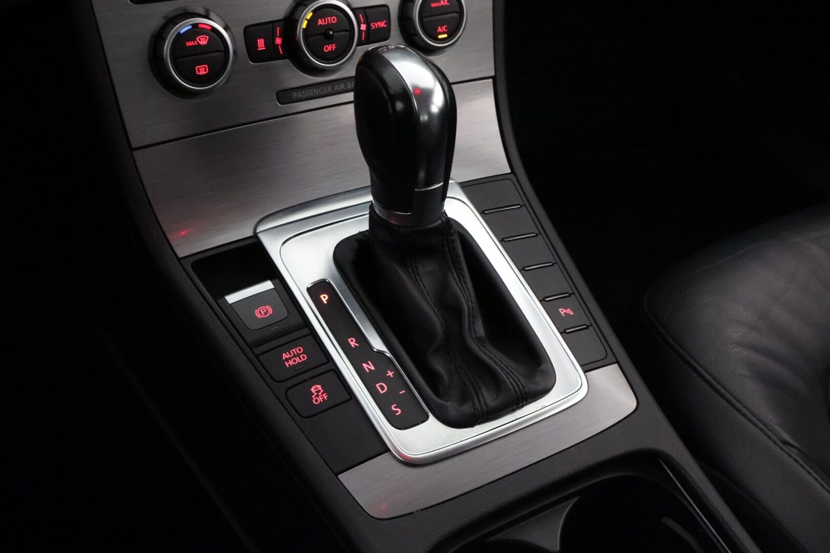 Volkswagen Passat 2013 Farmari (AC) 4ov 1390cm3 A *YritysOutlet - Myydään vain yrityksille*