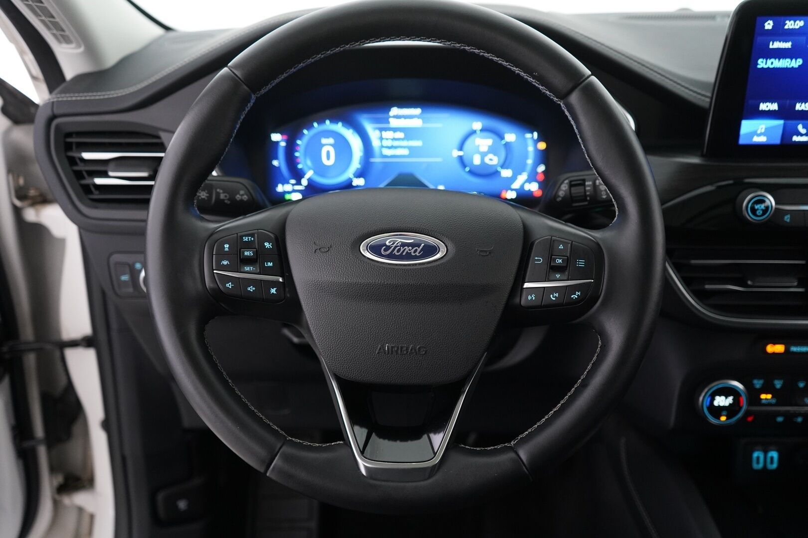 Ford Kuga 2021 2,5 Hybrid (HEV) 190hv CVT AWD Vignale 5-ovinen - ACC | Alletaittuva koukku | HUD |  Nahkasisusta | Bang&Olufsen | Panoraama-kattoluukku | Kamera | Tutkat | Suomi-auto | Kahdet renkaat Fordin vanteilla