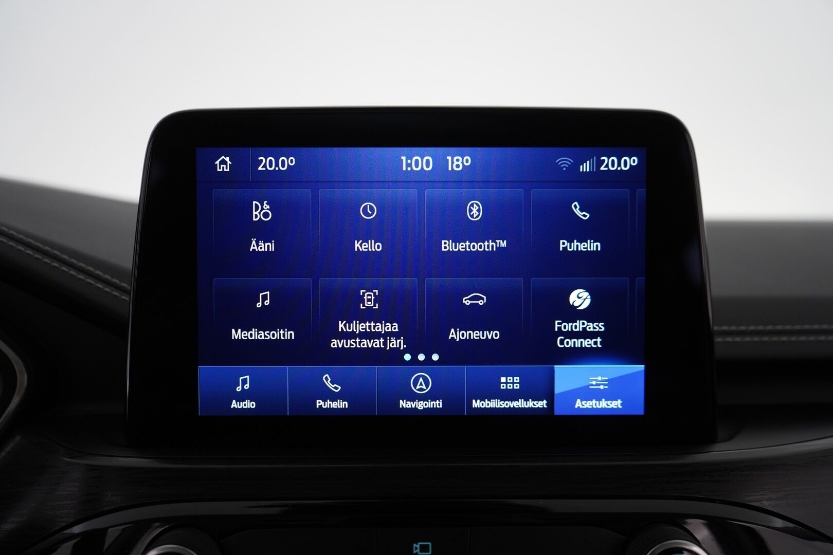 Ford Kuga 2021 2,5 Hybrid (HEV) 190hv CVT AWD Vignale 5-ovinen - ACC | Alletaittuva koukku | HUD |  Nahkasisusta | Bang&Olufsen | Panoraama-kattoluukku | Kamera | Tutkat | Suomi-auto | Kahdet renkaat Fordin vanteilla