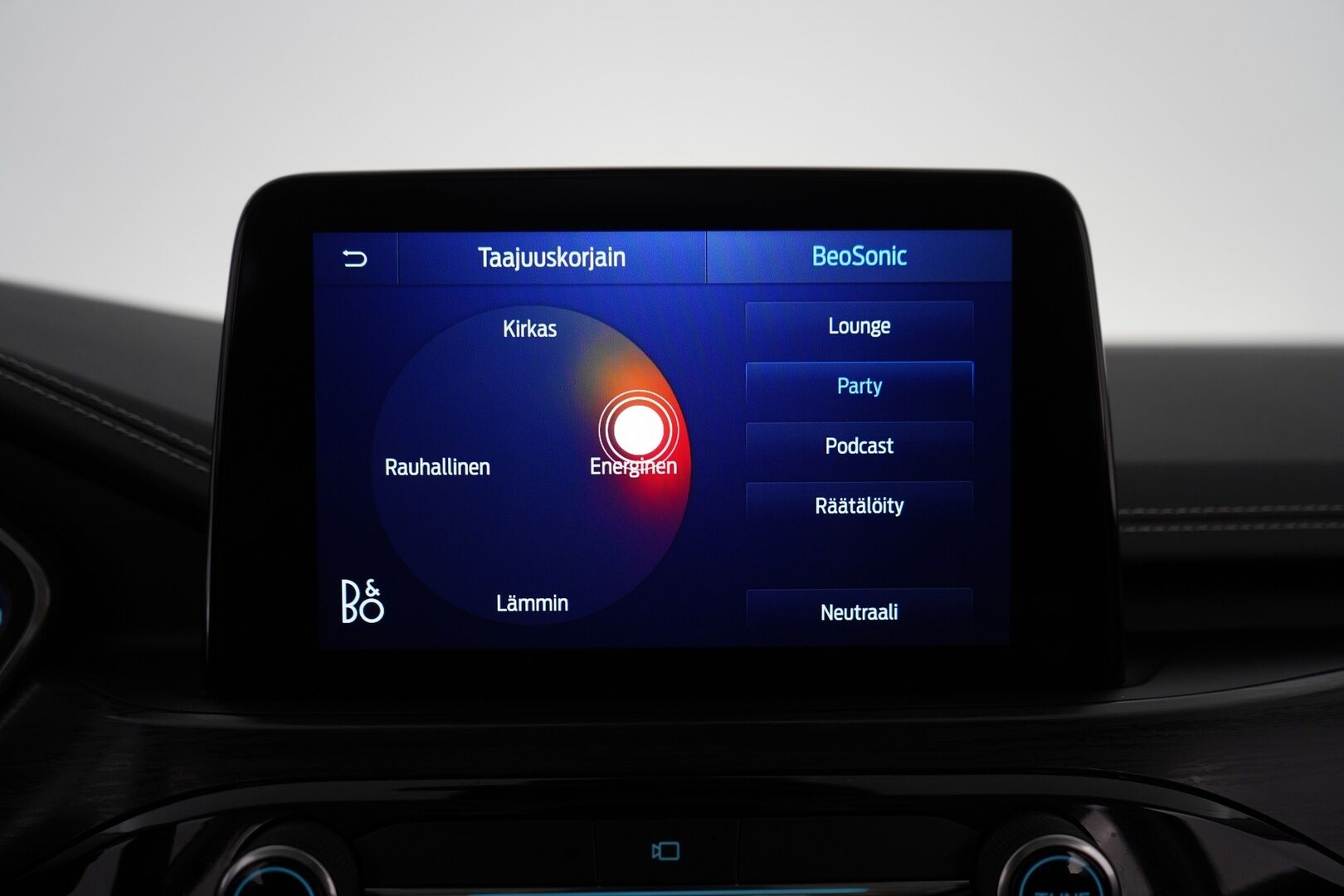 Ford Kuga 2021 2,5 Hybrid (HEV) 190hv CVT AWD Vignale 5-ovinen - ACC | Alletaittuva koukku | HUD |  Nahkasisusta | Bang&Olufsen | Panoraama-kattoluukku | Kamera | Tutkat | Suomi-auto | Kahdet renkaat Fordin vanteilla
