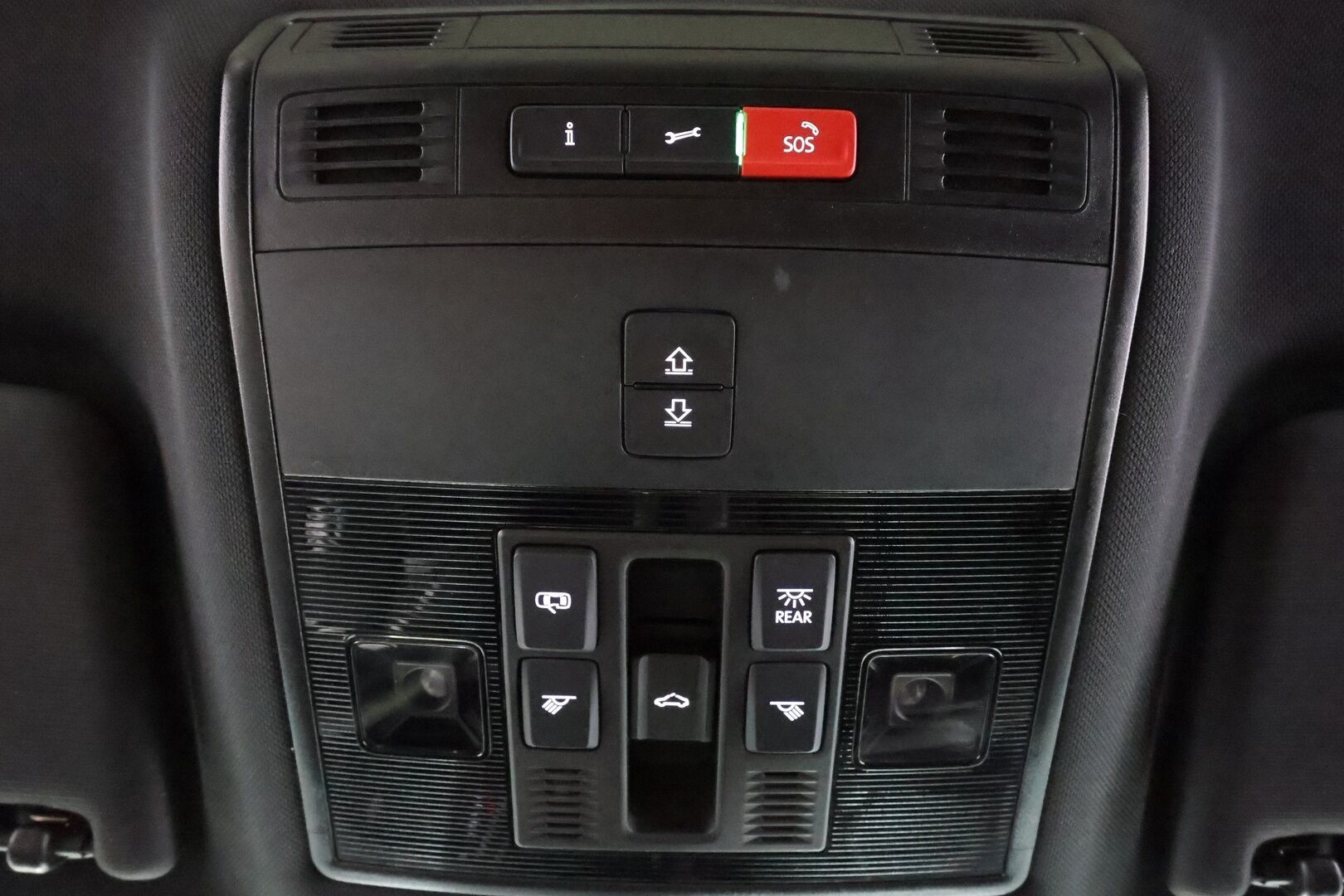 Skoda Superb 2021 Combi 1,4 TSI PHEV L&K iV DSG * Panorama / Webasto / Koukku / ACC / Matrix-LED / 360° / Ilmastoidut Muistinahat / Navi * - Canton / 1- om Suomi-auto / 2x Latauskaapelit / Kahdet renkaat / Merkkihuollot - HULLUT JOULUT KORKOTARJOUS 2,49% 