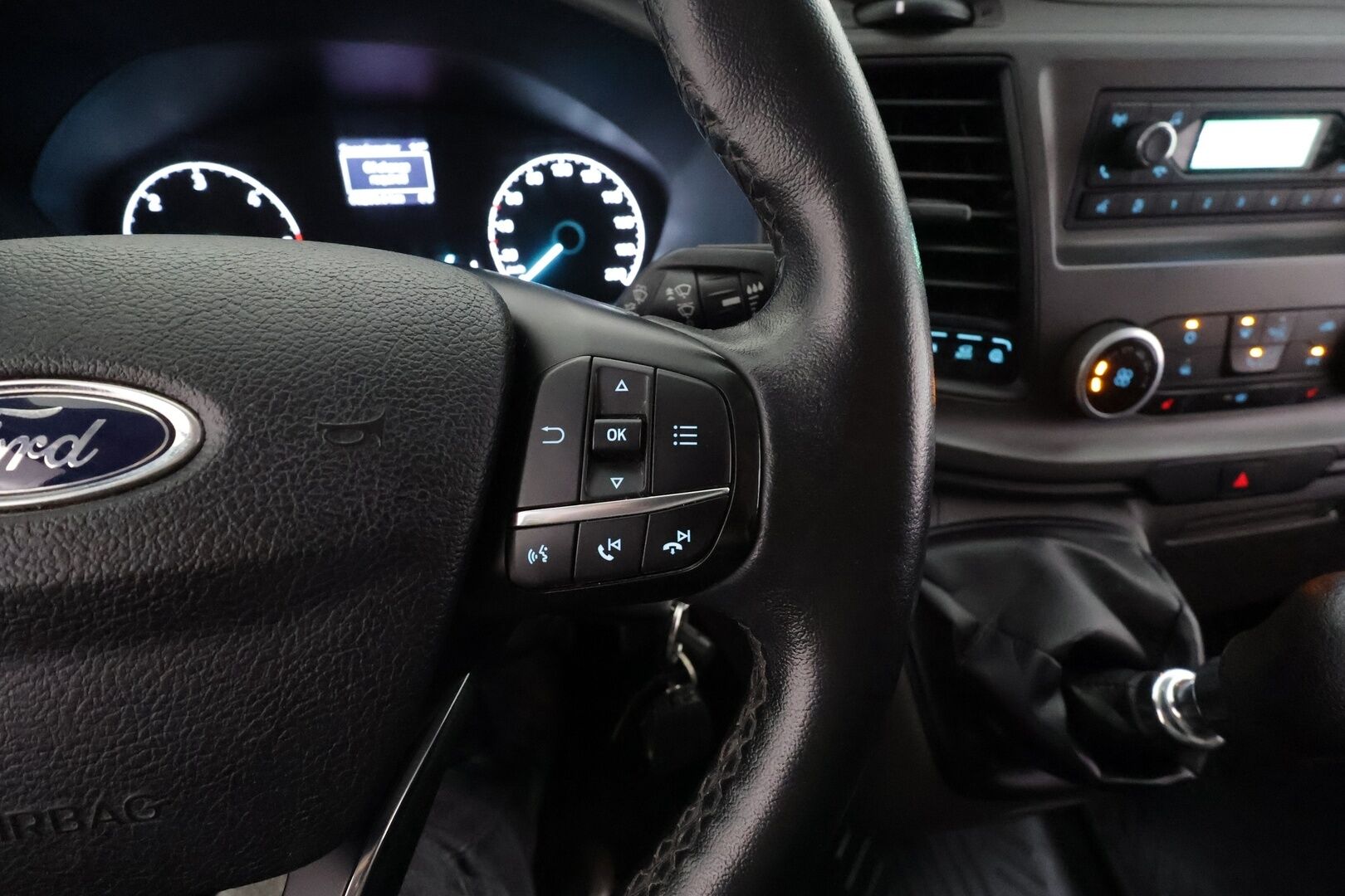 Ford Transit Custom 2021 320 2,0TDCi 130 hv M6 Etuveto Trend Van N1 L2H1 * Webasto / Tutkat / Vakkari / Bluetooth / Tuulilasin lämmitys * - Suomi-auto / Kahdet renkaat / ALV