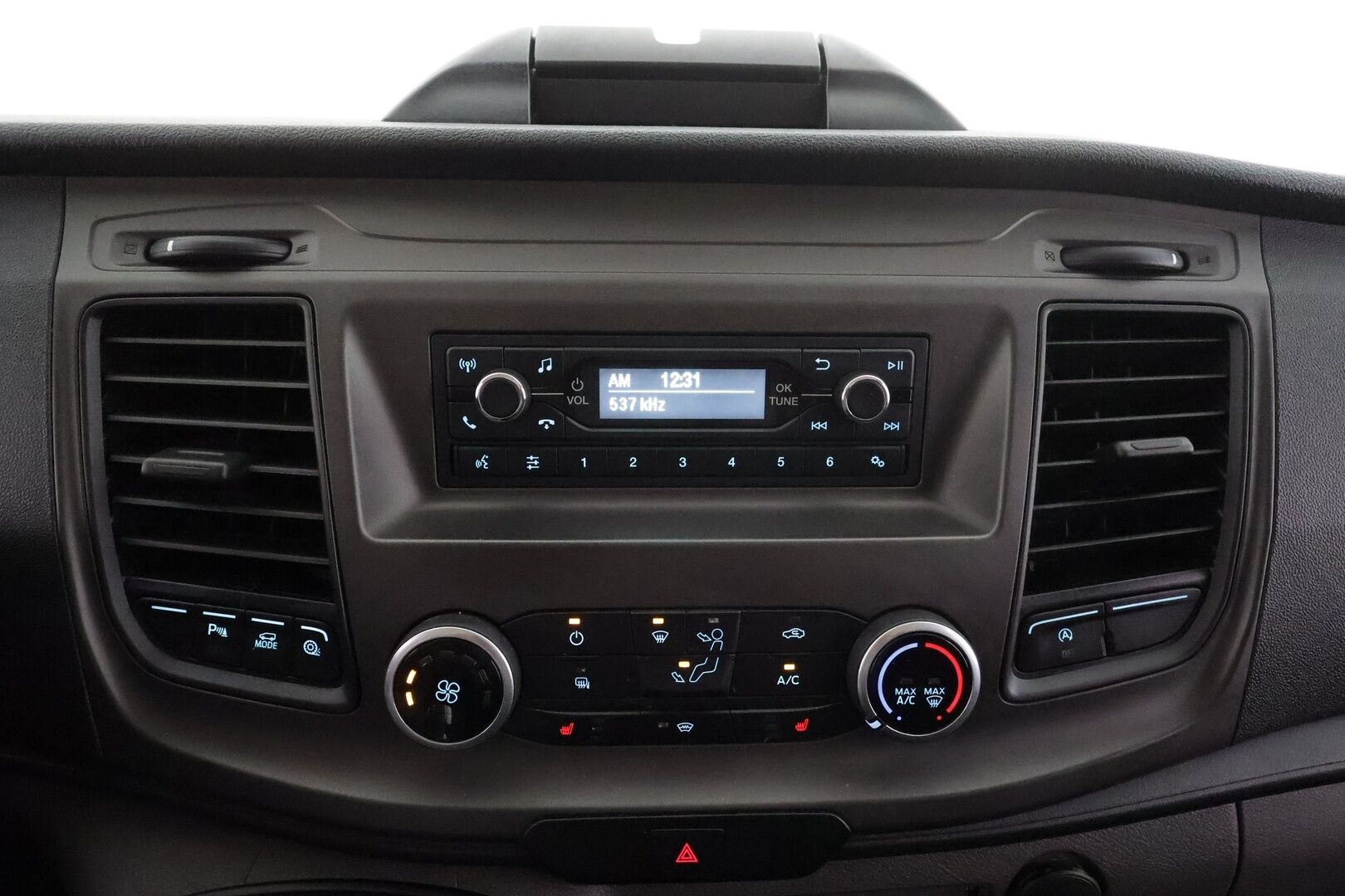 Ford Transit Custom 2021 320 2,0TDCi 130 hv M6 Etuveto Trend Van N1 L2H1 * Webasto / Tutkat / Vakkari / Bluetooth / Tuulilasin lämmitys * - Suomi-auto / Kahdet renkaat / ALV