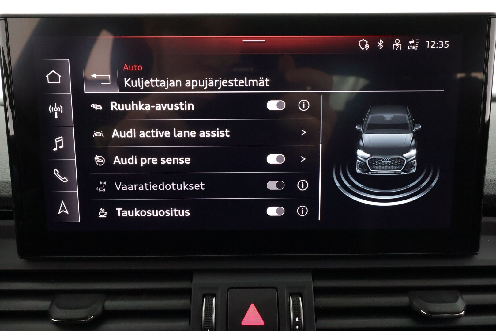 Audi Q5 2021 Sportback Advanced 50 TFSI e 220 kW quattro S tronic Electrified Edition * ACC / Ilma-alusta / Digimittari / Koukku * - 1-om Suomiauto / Akku kuntotarkastettu SoH 96,8% / LED / Puolinahkasisusta / S-line sisäpaketti / Kahdet renkaat / Merkkihuollettu! - HULLUT AVAJAISHULINAT KORKOTARJOUS 3,29 %