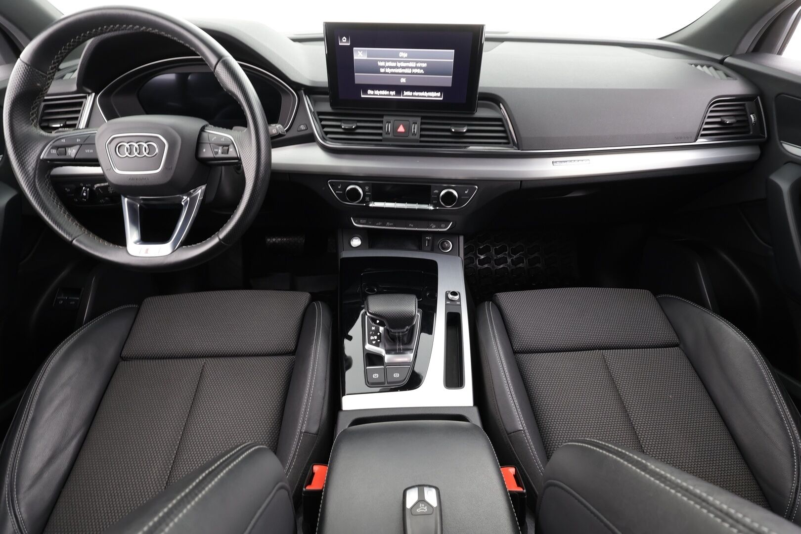 Audi Q5 2021 Sportback Advanced 50 TFSI e 220 kW quattro S tronic Electrified Edition * ACC / LED / P.kamera / Sportpenkit / Koukku * - Ilma-alusta / 1-om Suomi-auto / Akku kuntotarkastettu SoH 96,8% / Kahdet renkaat / Merkkihuollettu!