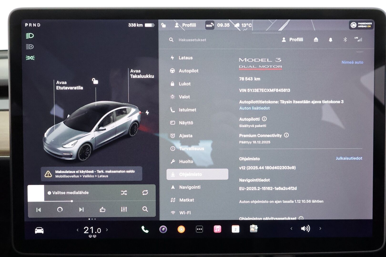 Tesla Model 3 2021 Performance * Premium Audio / ILP / Matrix LED / P.kamera / Nahat / Lasikatto / Navi * - Kahdet renkaat aluvanteilla - HULLU BLACKWEEK KORKOTARJOUS 2,49%