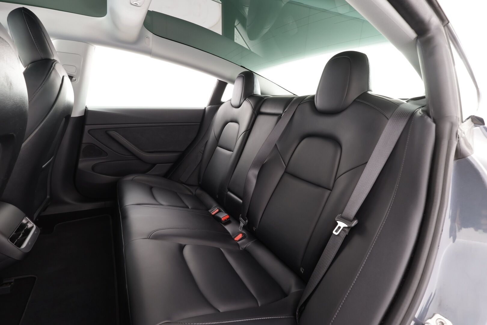 Tesla Model 3 2021 Performance * Premium Audio / ILP / Matrix LED / P.kamera / Nahat / Lasikatto / Navi * - Kahdet renkaat aluvanteilla - HULLU BLACKWEEK KORKOTARJOUS 2,49%