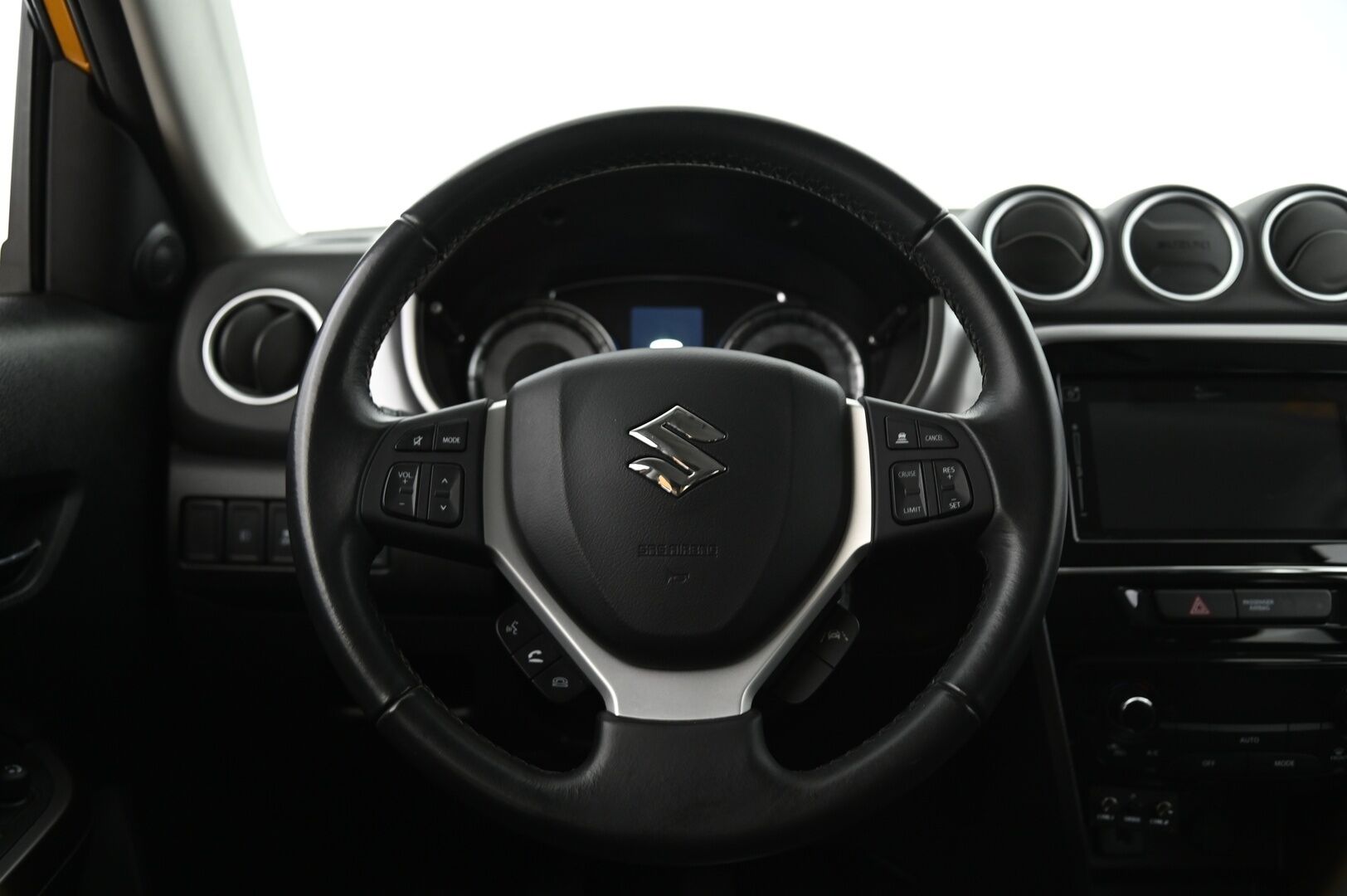 Suzuki Vitara 2023 1,4 BOOSTERJET 4WD GL+ 6MT HYBRID *ACC / Vetokoukku / P. Kamera / BLIS* - Suomi-auto / Merkkiliikkeen huoltohistoria!