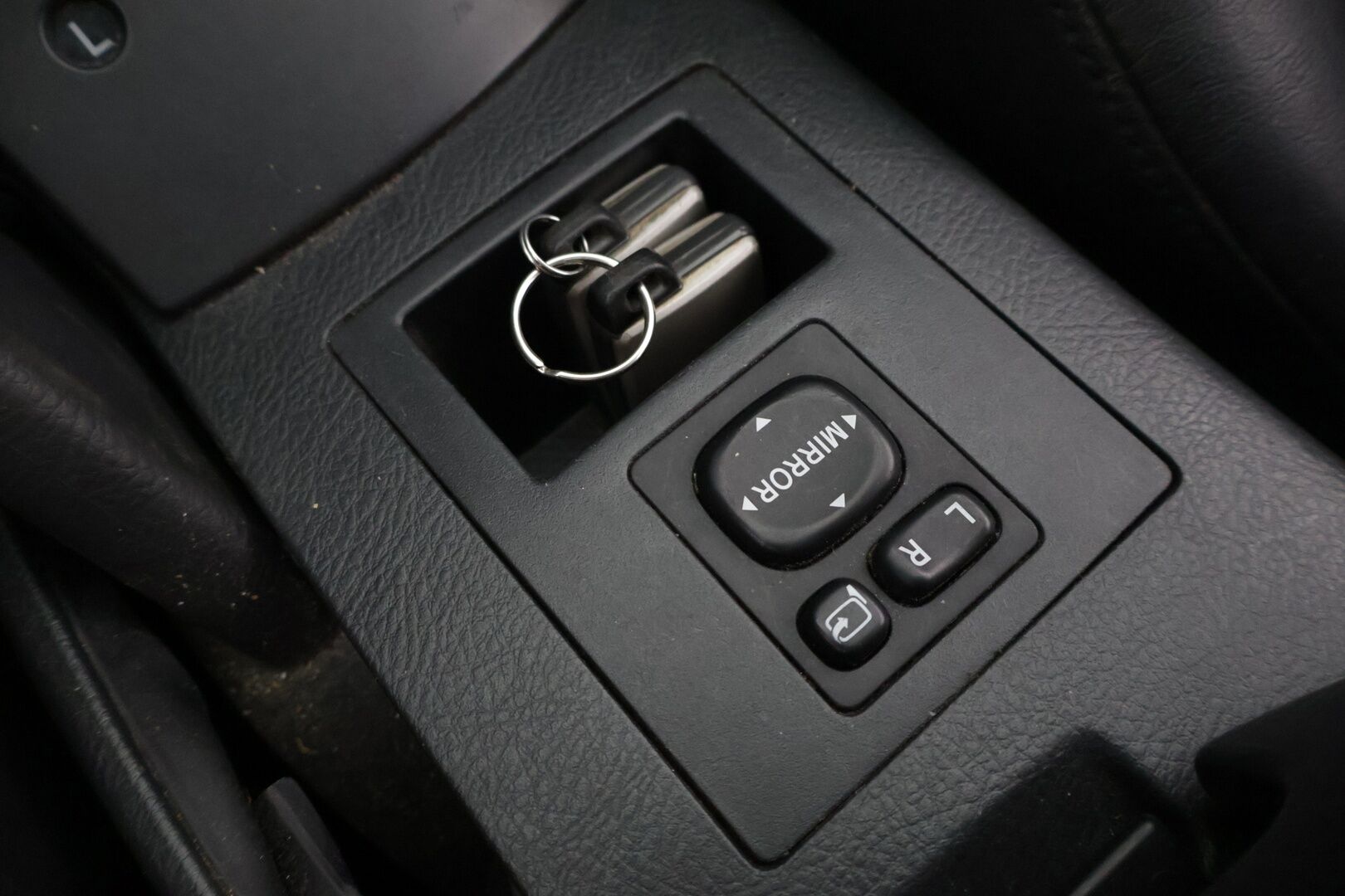 Toyota RAV4 2006 AWD 2.0 - Myydään Huutokaupat.com