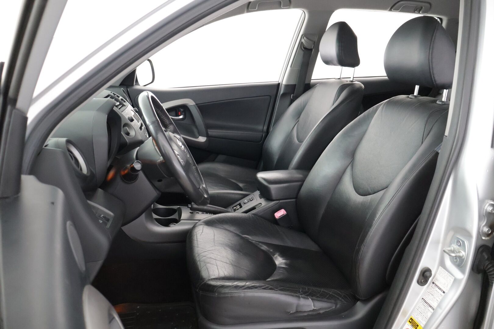 Toyota RAV4 2006 AWD 2.0 - Myydään Huutokaupat.com