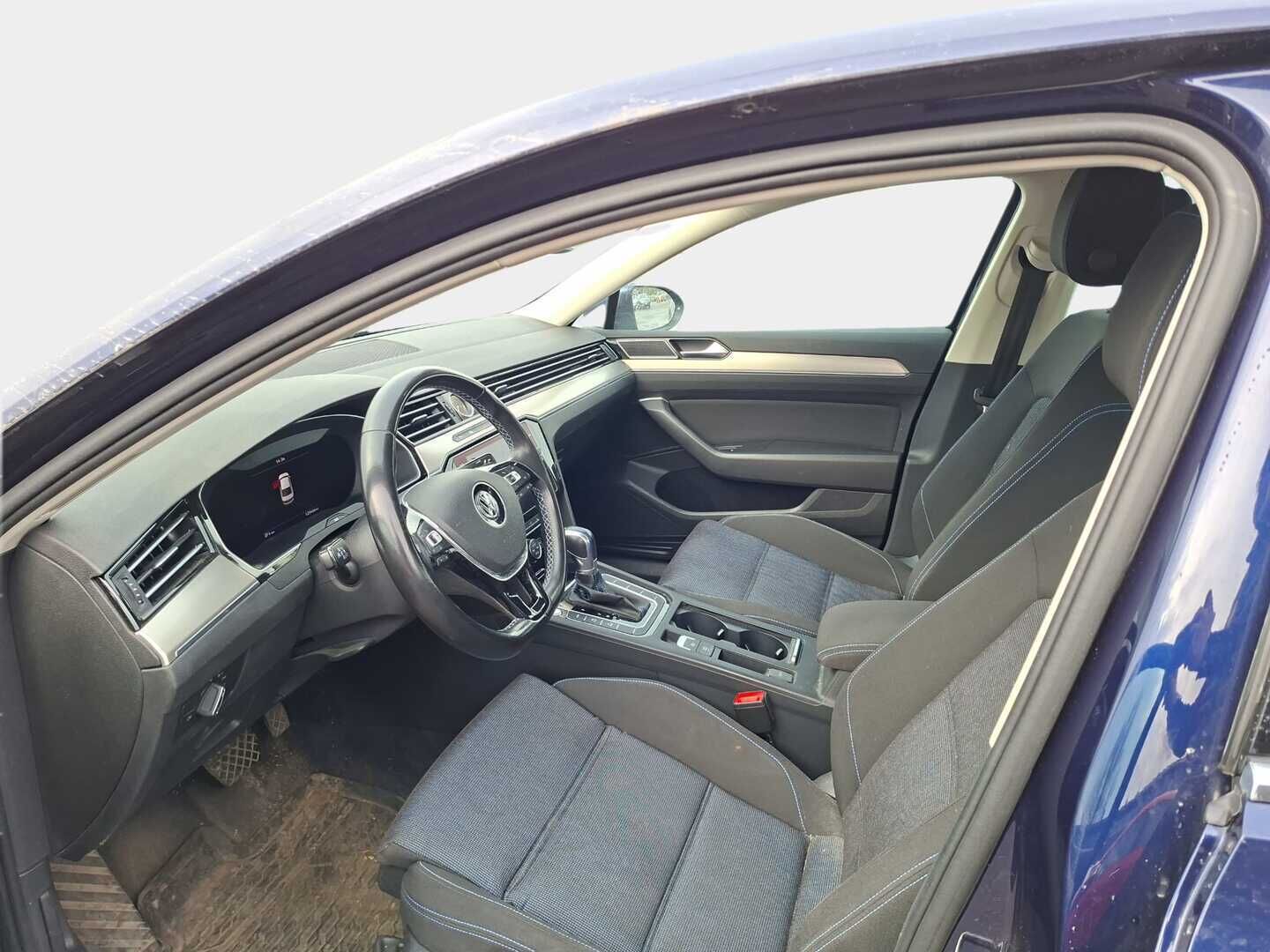 Volkswagen Passat 2017 GTE Plug-In Hybrid ** Webasto / ACC / Digimittaristo / LED - Hyvillä kilsoilla akkutestattu ja edullinen plugari!