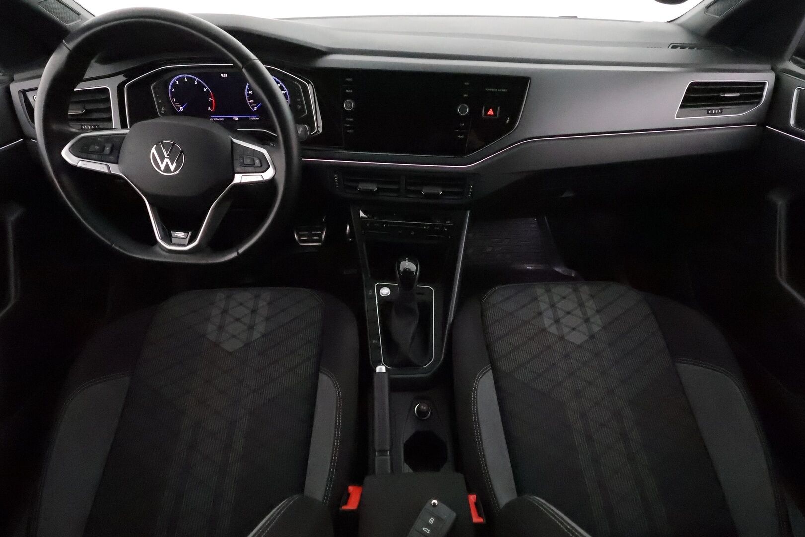 Volkswagen Taigo 2023 R-Line Business Limited 1,5 TSI 110 kW DSG-automaatti **ACC / Digimittaristo / LED / Navi / P.kamera** - 1.Om Suomi-auto / Kahdet renkaat aluvanteilla / Merkkihuollettu