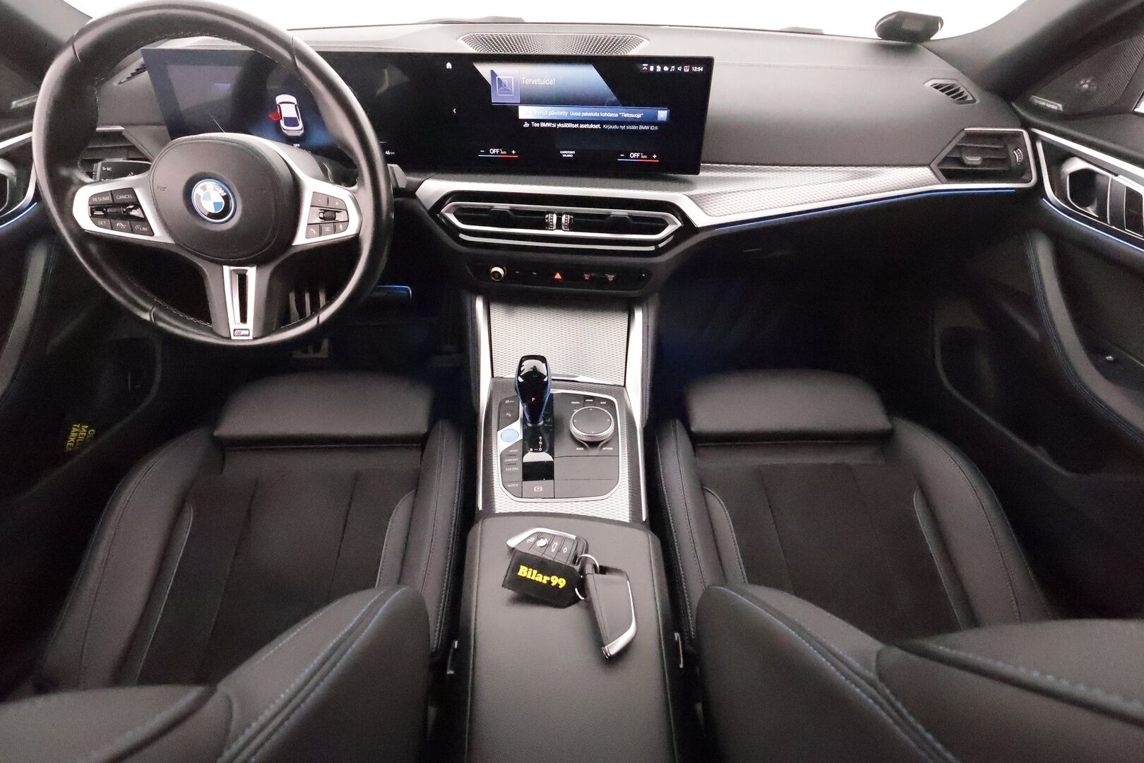 BMW I4 M50 2023 M50 **Widescreen / Adapt.Vakkari / P.Kamera / LED-valot / Harman/Kardon / Sporttipenkki Muistilla / Navi / Kaistavahti** - 3,99 % KORKOTARJOUS TÄHÄN AUTOON - Digimittaristo / 2x Renkaat