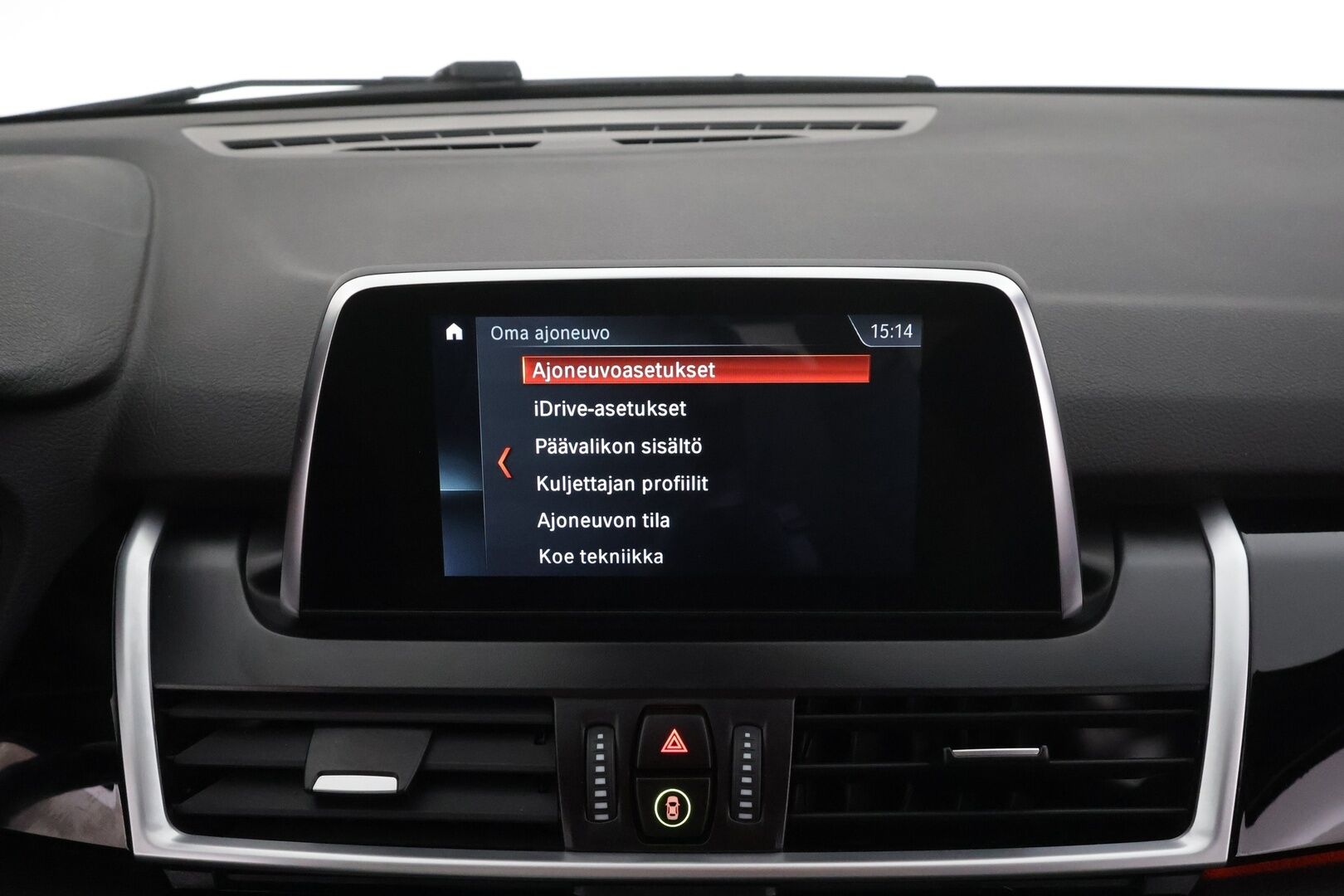 BMW 218 2022 F46 Gran Tourer 218i A Business M Sport * LED / Sisätilanlämmitin / Navi / Vakkari / Sportpenkit / P.tutkat * - Koukku / 1-om Suomi-auto / Kahdet renkaat aluvanteilla / Merkkihuollot