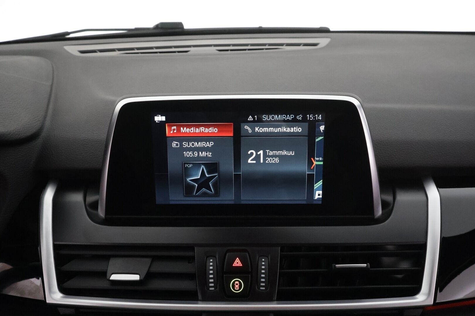 BMW 218 2022 F46 Gran Tourer 218i A Business M Sport * LED / Sisätilanlämmitin / Navi / Vakkari / Sportpenkit / P.tutkat * - Koukku / 1-om Suomi-auto / Kahdet renkaat aluvanteilla / Merkkihuollot