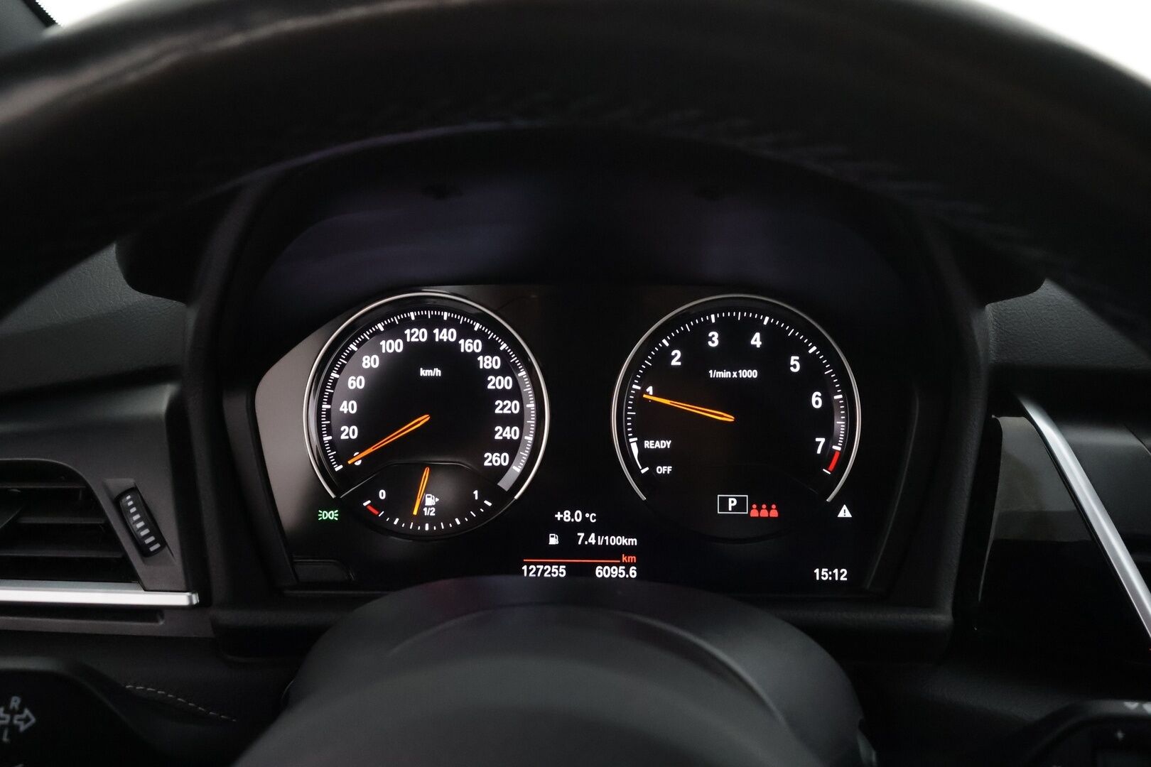 BMW 218 2022 F46 Gran Tourer 218i A Business M Sport * LED / Sisätilanlämmitin / Navi / Vakkari / Sportpenkit / P.tutkat * - Koukku / 1-om Suomi-auto / Kahdet renkaat aluvanteilla / Merkkihuollot