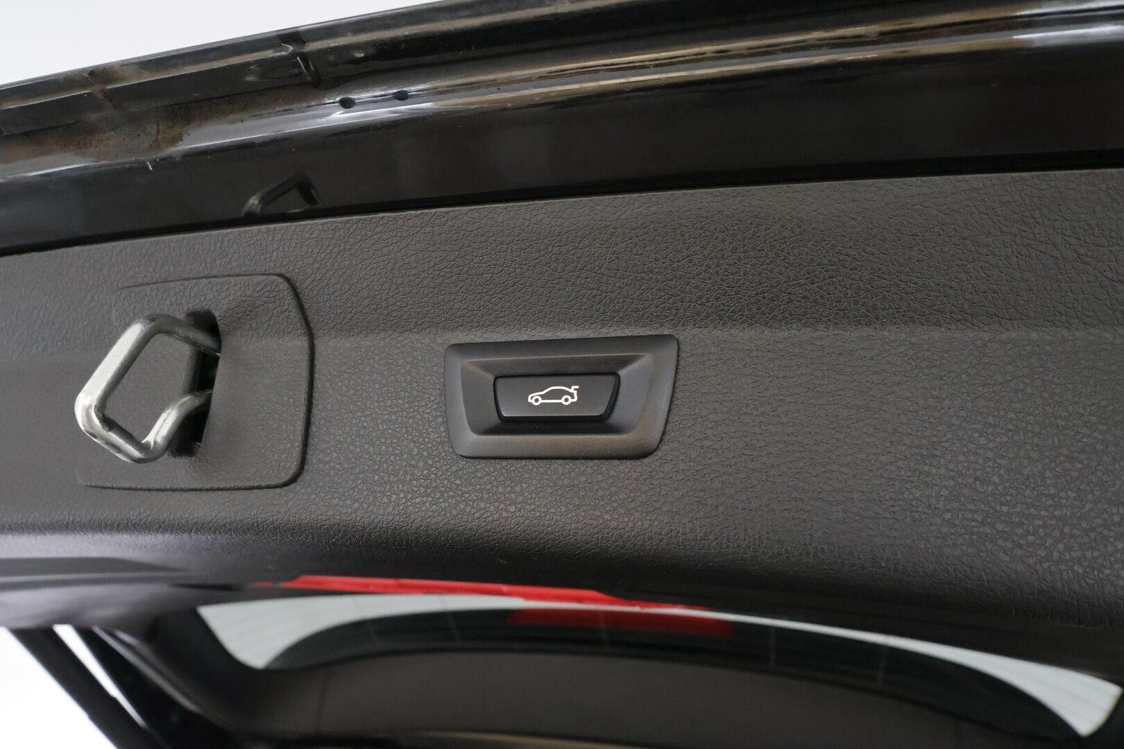 BMW 218 2022 F46 Gran Tourer 218i A Business M Sport * LED / Sisätilanlämmitin / Navi / Vakkari / Sportpenkit / P.tutkat * - Koukku / 1-om Suomi-auto / Kahdet renkaat aluvanteilla / Merkkihuollot