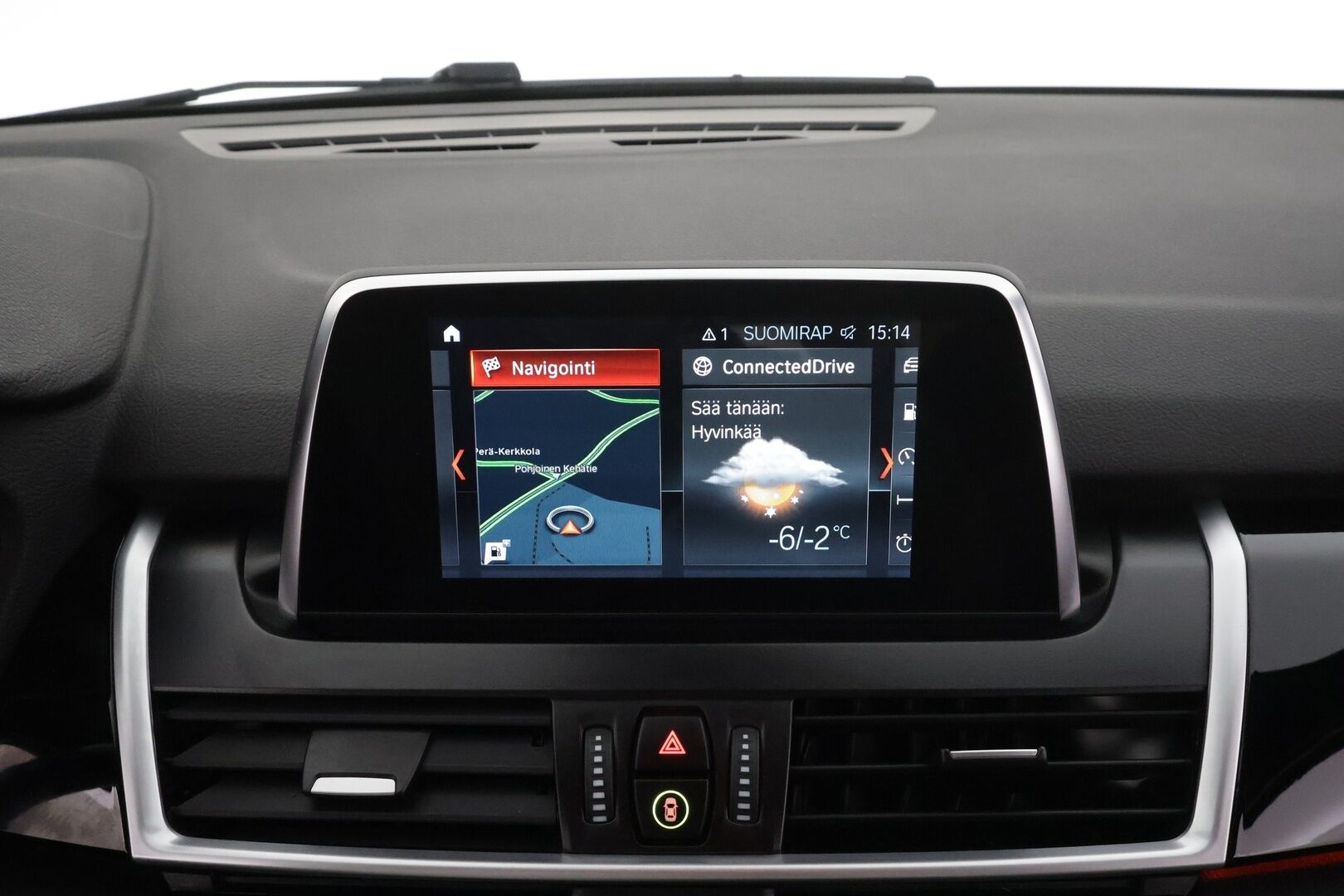 BMW 218 2022 F46 Gran Tourer 218i A Business M Sport * LED / Sisätilanlämmitin / Navi / Vakkari / Sportpenkit / P.tutkat * - Koukku / 1-om Suomi-auto / Kahdet renkaat aluvanteilla / Merkkihuollot