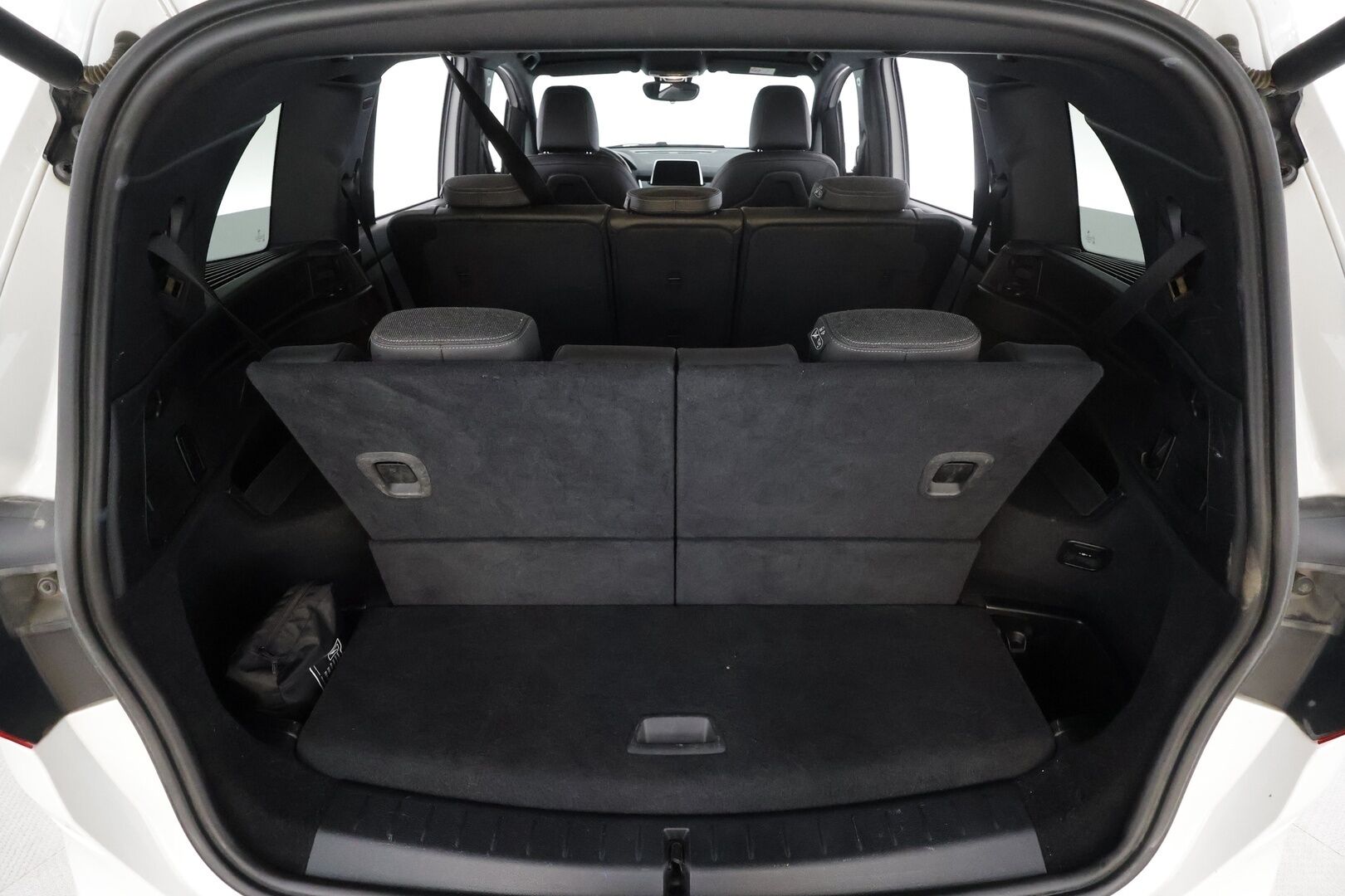 BMW 218 2022 F46 Gran Tourer 218i A Business M Sport / 7-p / Vakkari / Sporttipenkit / P-kamera / Navi / Koukku / LED-valot - 1-om. Suomi-auto / 2x aluvanteet / Upea perheauto - HULLUT AVAJAISHULINAT KORKOTARJOUS 3,29 %