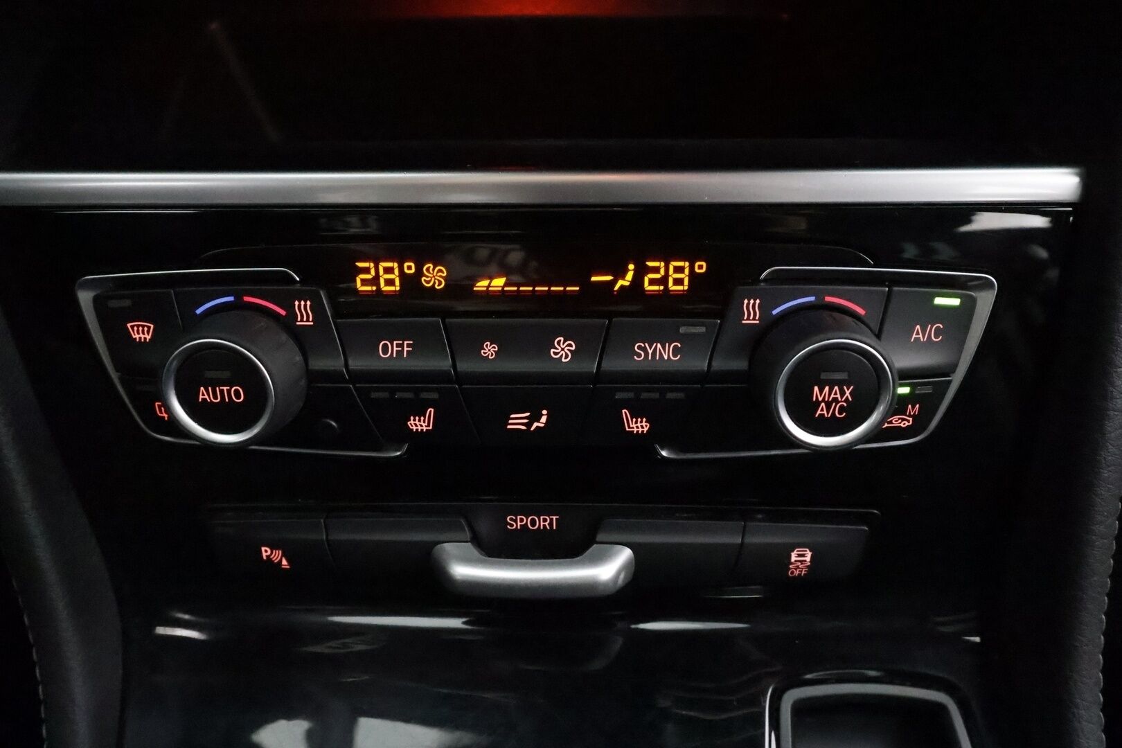 BMW 218 2022 F46 Gran Tourer 218i A Business M Sport / 7-p / Vakkari / Sporttipenkit / P-kamera / Navi / Koukku / LED-valot - 1-om. Suomi-auto / 2x aluvanteet / Upea perheauto - HULLUT AVAJAISHULINAT KORKOTARJOUS 3,29 %