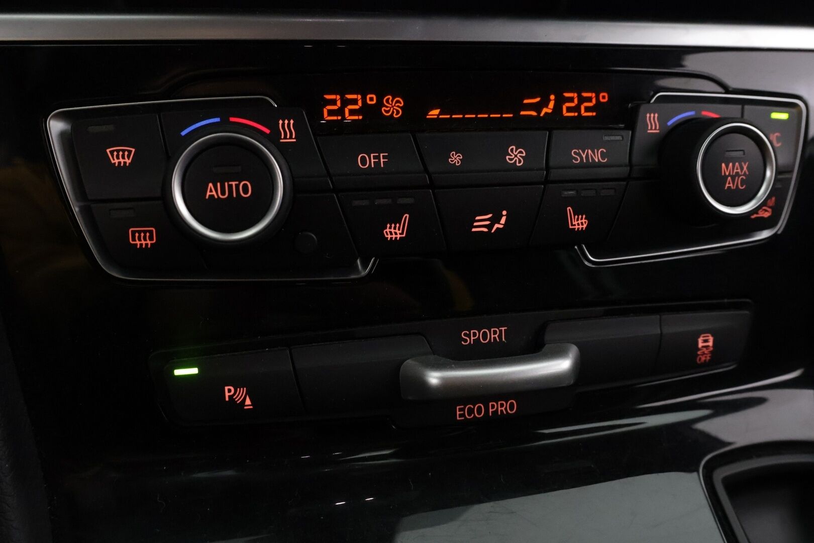 BMW 218 2022 F46 Gran Tourer 218i A Business M Sport 7-p - | 1-om. Suomi-auto | Vakkari | Sporttipenkit | P-kamera | Navi | Koukku | LED-valot |