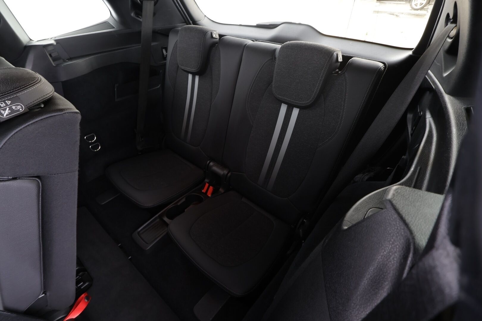 BMW 218 2022 F46 Gran Tourer 218i A Business M Sport / 7-p / Vakkari / Sporttipenkit / P-kamera / Navi / Koukku / LED-valot - 1-om. Suomi-auto / 2x aluvanteet / Upea perheauto - HULLUT AVAJAISHULINAT KORKOTARJOUS 3,29 %