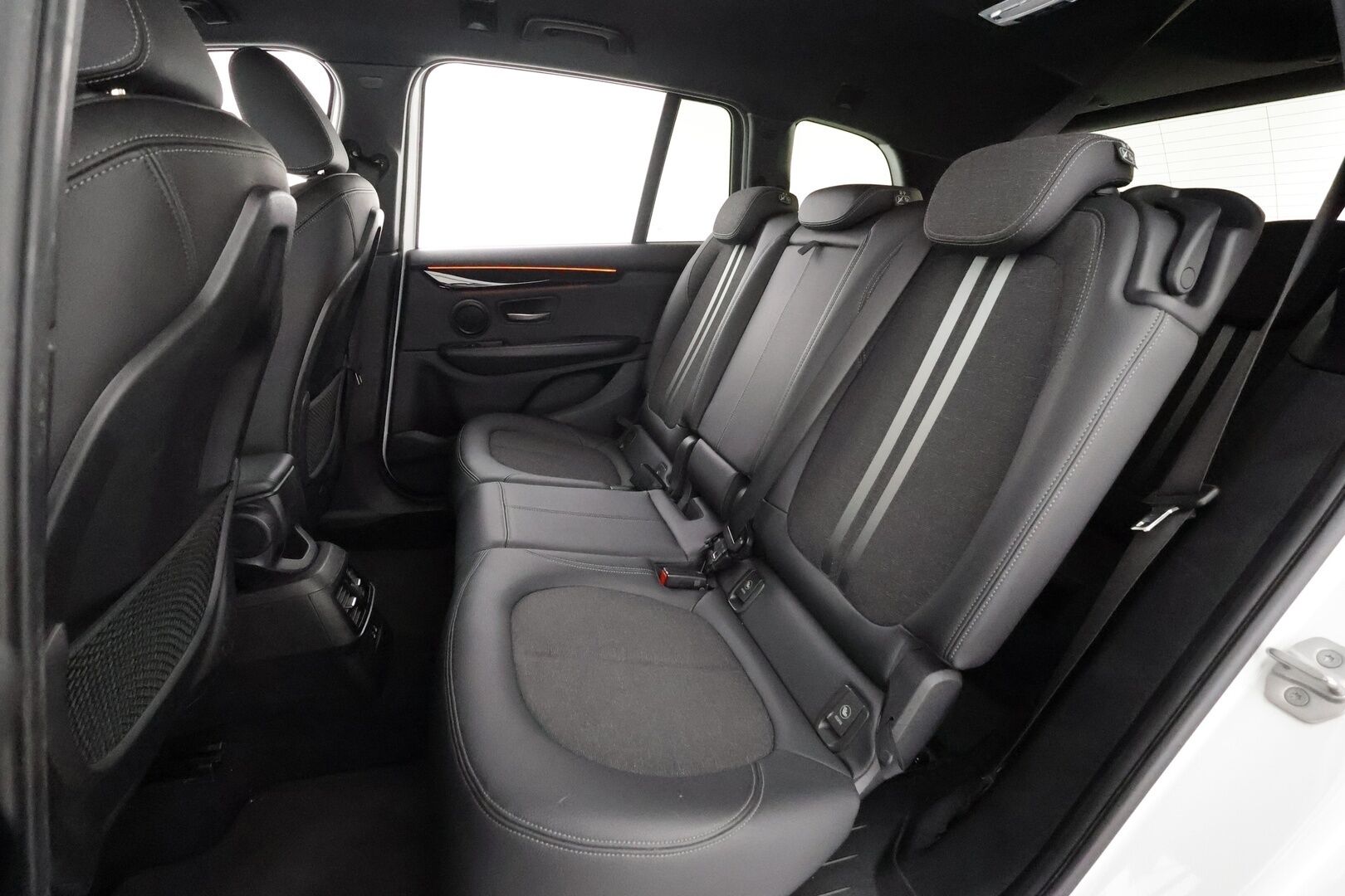 BMW 218 2022 F46 Gran Tourer 218i A Business M Sport 7-p - | 1-om. Suomi-auto | Vakkari | Sporttipenkit | P-kamera | Navi | Koukku | LED-valot |