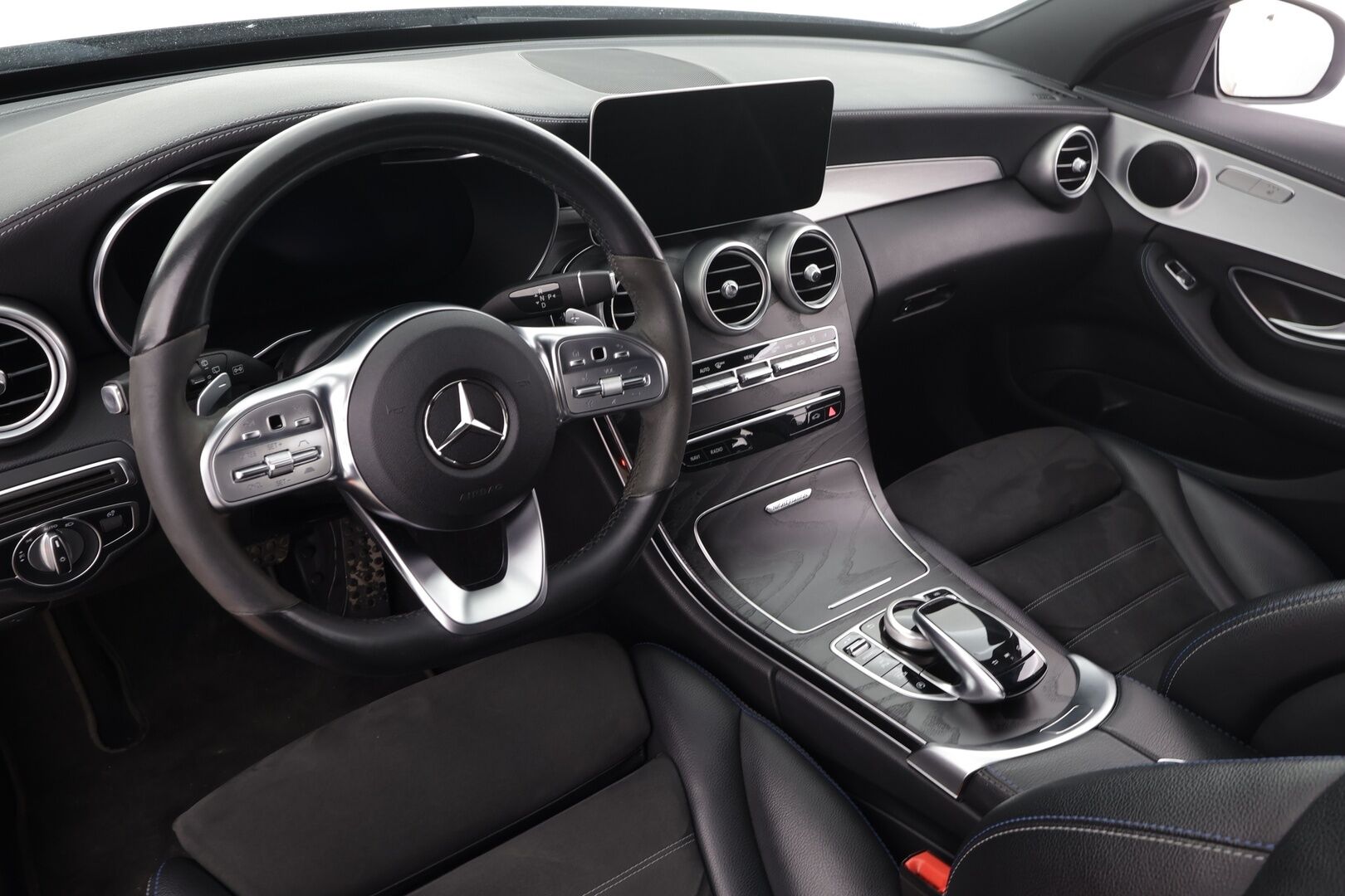 Mercedes-Benz C 2020 220 d T A Business AMG * Distronic+ / P.kamera / Multibeam / Koukku / Sporttipenkit * - HULLUT JOULUT KORKOTARJOUS 2,49% 