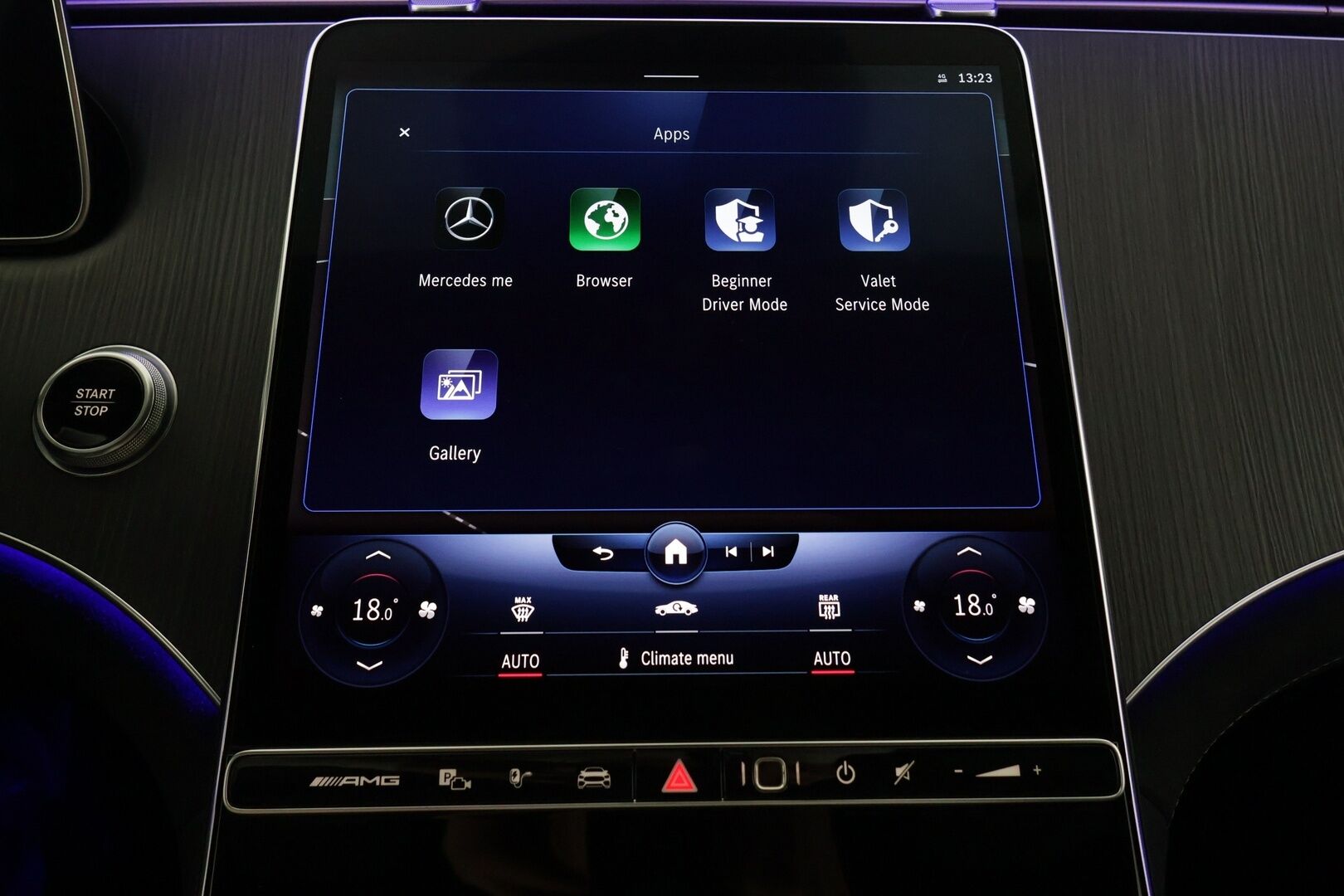 MERCEDES-BENZ EQE 2023 43 AMG 4MATIC - Koukku / Distronic+ / Ilma-alusta / Burmester / Digital Light / 360° Kamera / Sporttipenkit Muistilla / Ohjausavustin / KeylessGo - HULLUT AVAJAISHULINAT KORKOTARJOUS 3,29 %