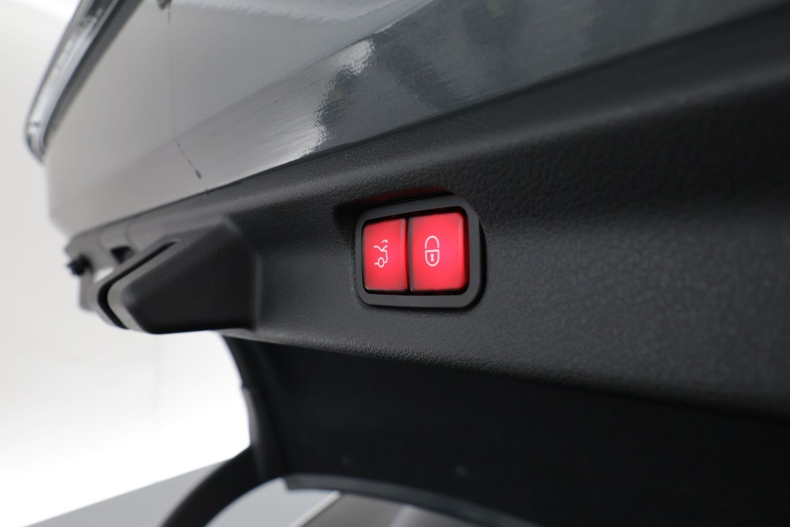 MERCEDES-BENZ EQE 2023 43 AMG 4MATIC - Koukku / Distronic+ / Ilma-alusta / Burmester / Digital Light / 360° Kamera / Sporttipenkit Muistilla / Ohjausavustin / KeylessGo - HULLUT AVAJAISHULINAT KORKOTARJOUS 3,29 %