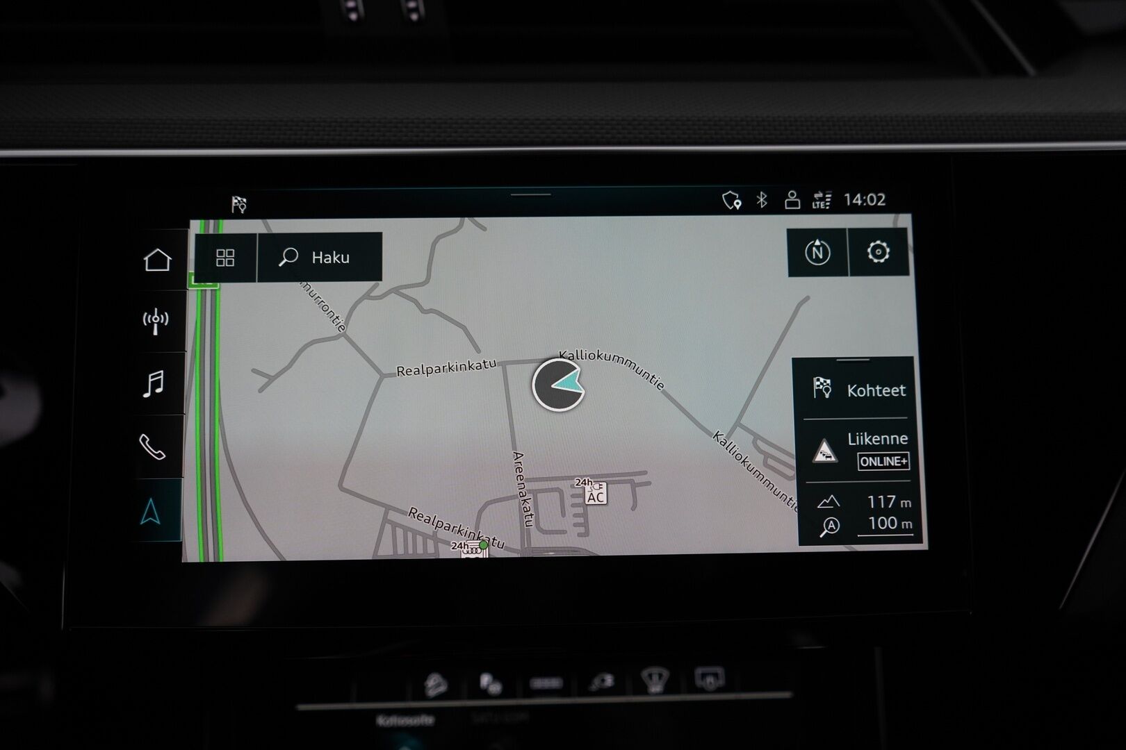 AUDI Q8 E-TRON 2024 Sportback 55 quattro S line - Adapt. Vakkari | Ilma-alusta | Digipeilit | HUD | 360° Kamera / Panorama | Matrix LED | Sporttipenkki Muistilla | KeylessGo