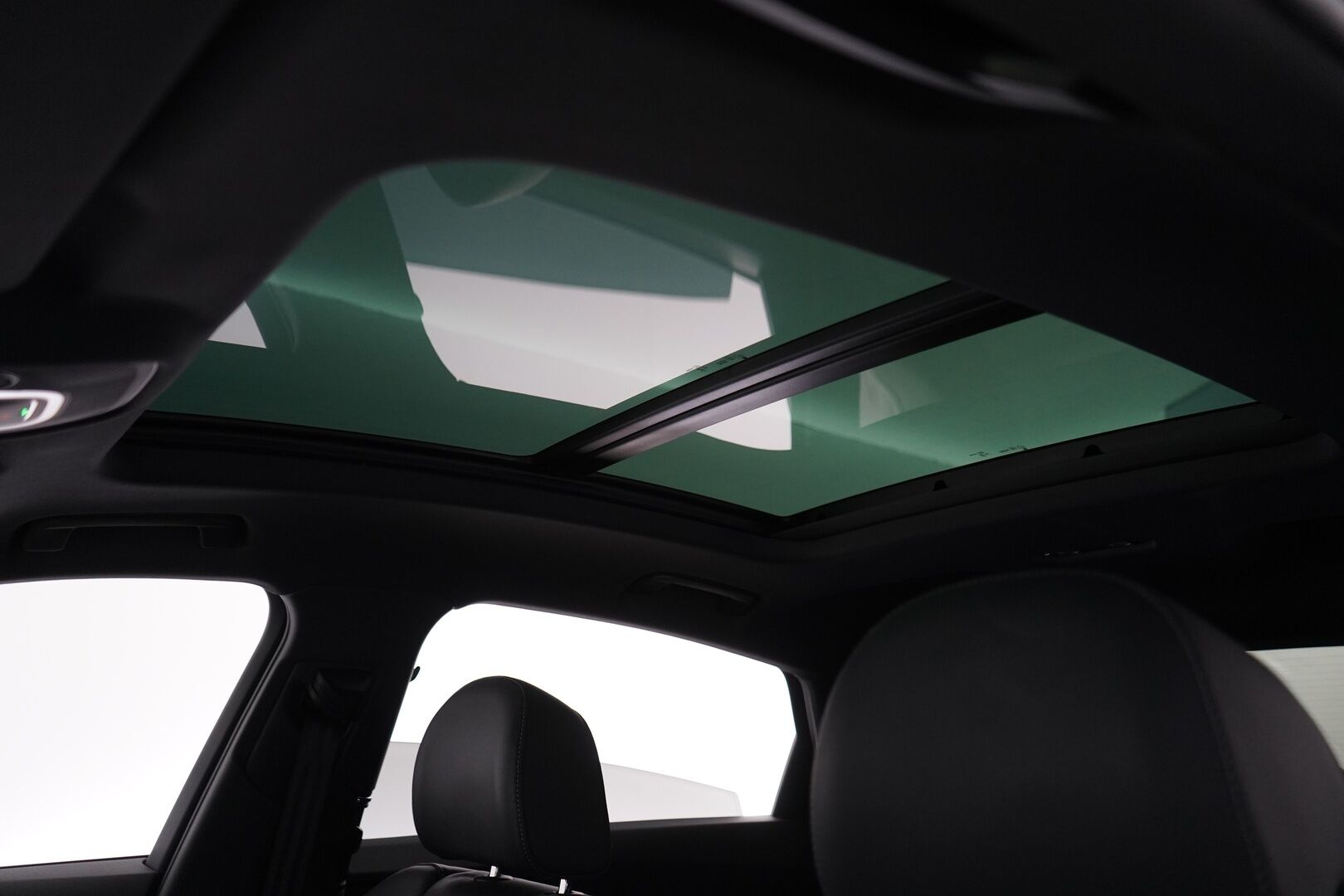 AUDI Q8 E-TRON 2024 Sportback 55 quattro S line - Adapt. Vakkari | Ilma-alusta | Digipeilit | HUD | 360° Kamera / Panorama | Matrix LED | Sporttipenkki Muistilla | KeylessGo