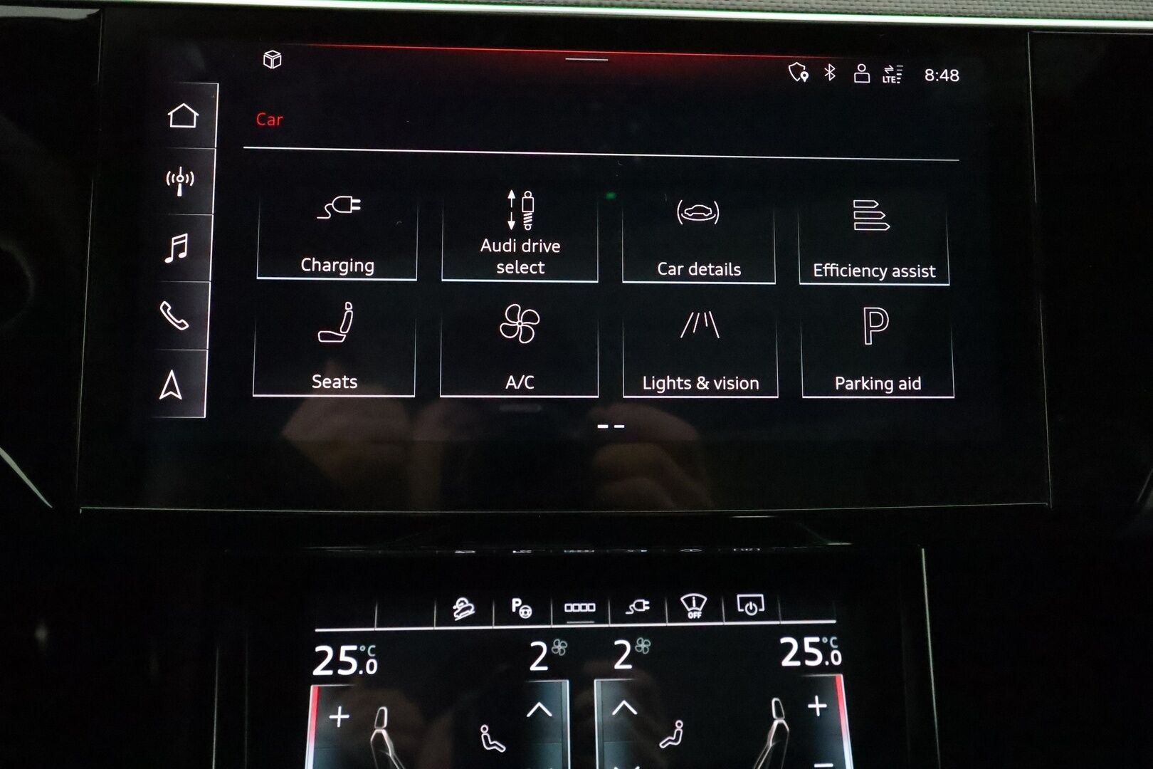 AUDI Q8 E-TRON 2024 Sportback 55 quattro S line - 2,99 % KORKOTARJOUS TÄHÄN AUTOON 14.9. ASTI! - Adapt. Vakkari / Ilma-alusta / Digipeilit / HUD / 360° Kamera / Panorama / Matrix LED / Sporttipenkki Muistilla / KeylessGo