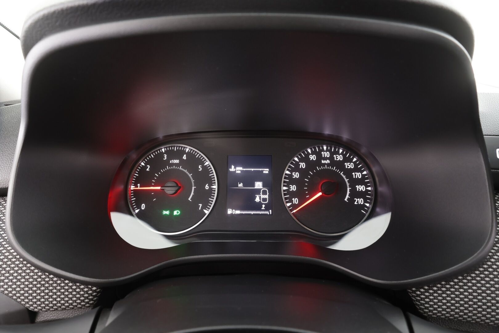 Dacia Jogger 2022 TCe 110 Extreme 7p - | Koukku | P.Kamera | LED | Navi | Vakkari | BSM | Tutkat | Merkkihuollot | 2x renkaat aluvantein | 