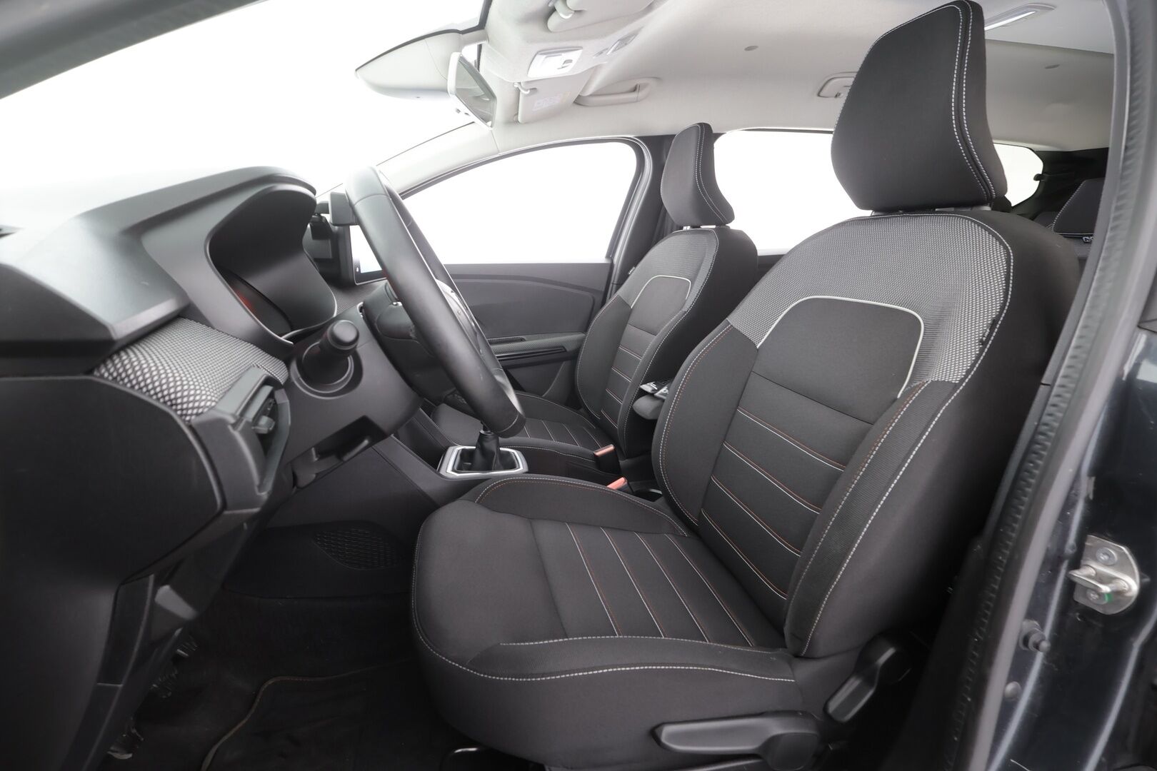 Dacia Jogger 2022 TCe 110 Extreme 7p - | Koukku | P.Kamera | LED | Navi | Vakkari | BSM | Tutkat | Merkkihuollot | 2x renkaat aluvantein | 
